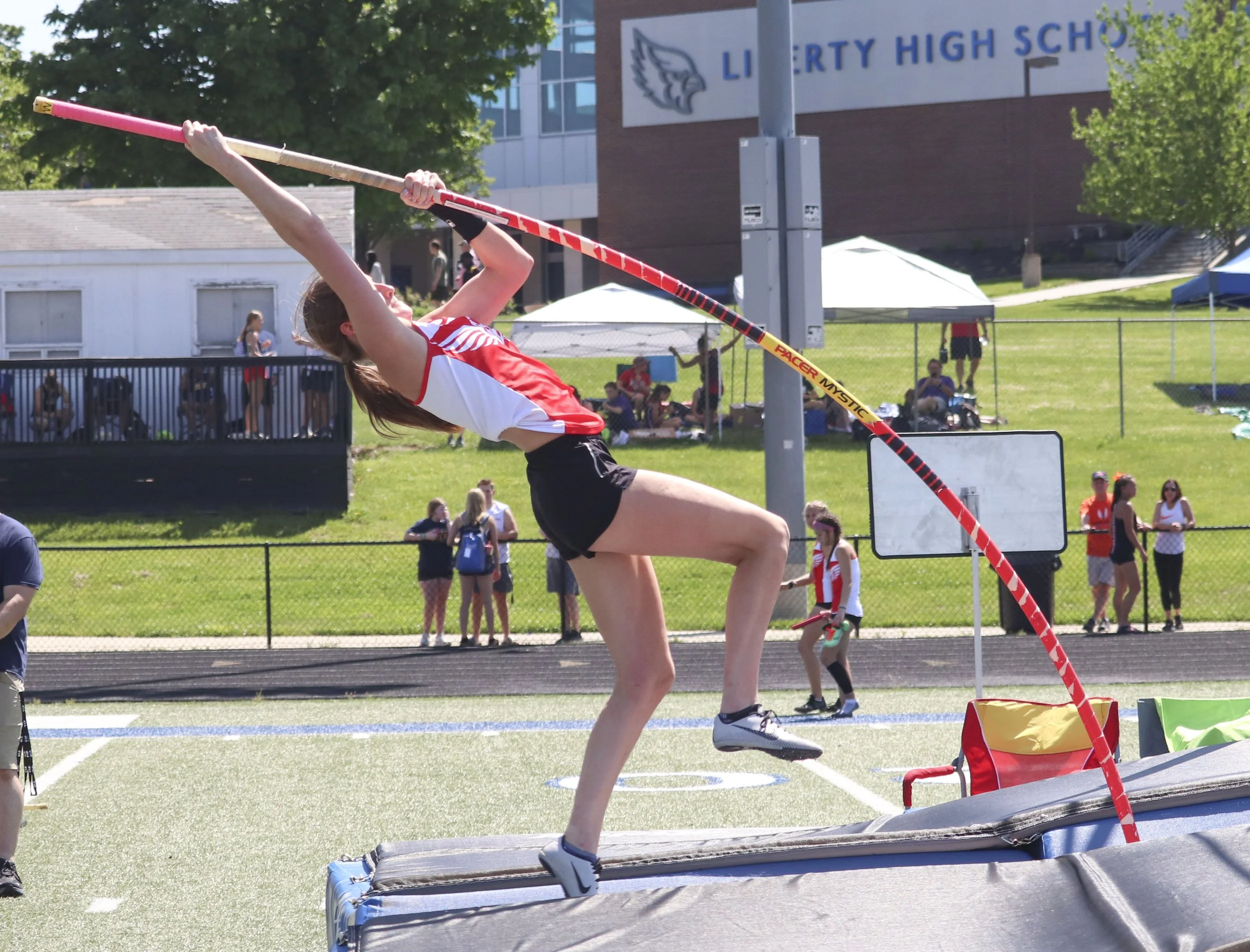 Lauren Carpenter pole vault_5.jpg