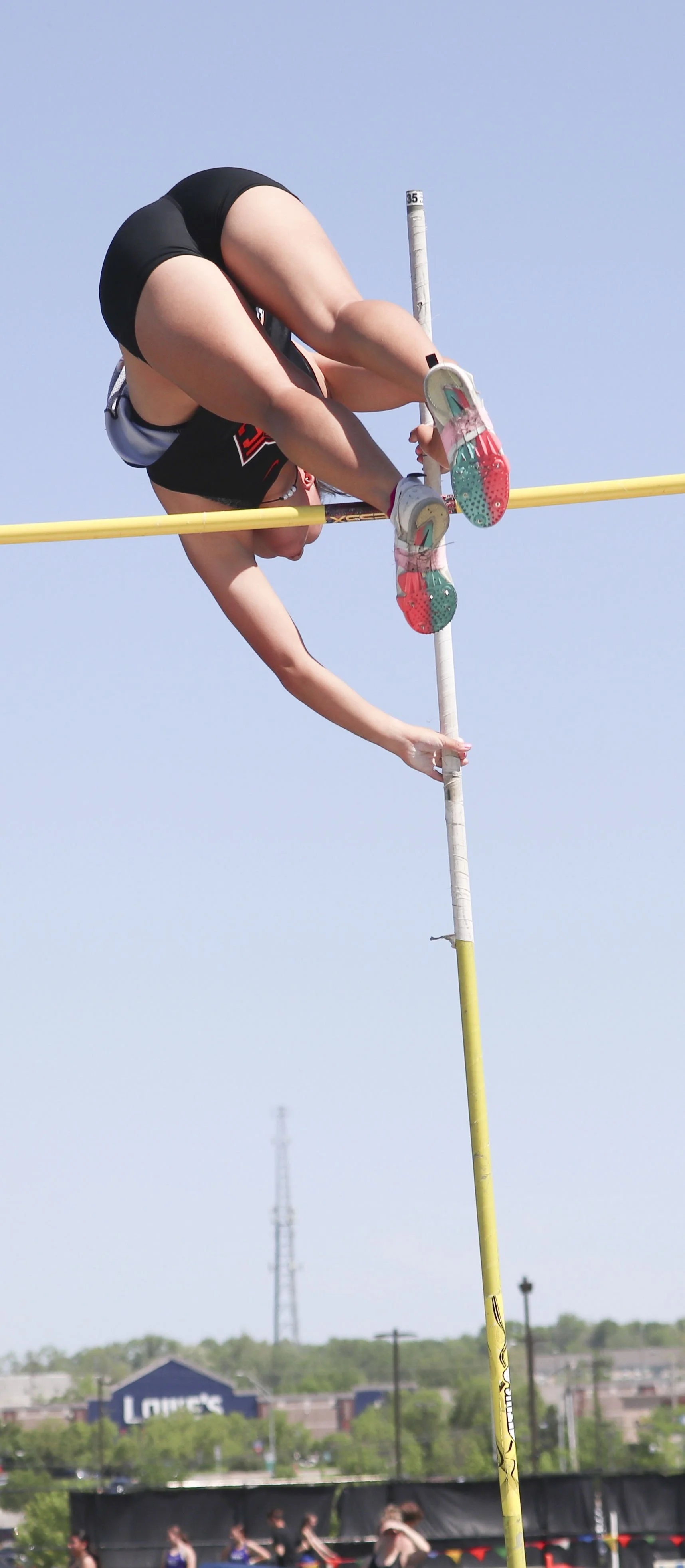 Maya Sullivan pole vault_5.jpg