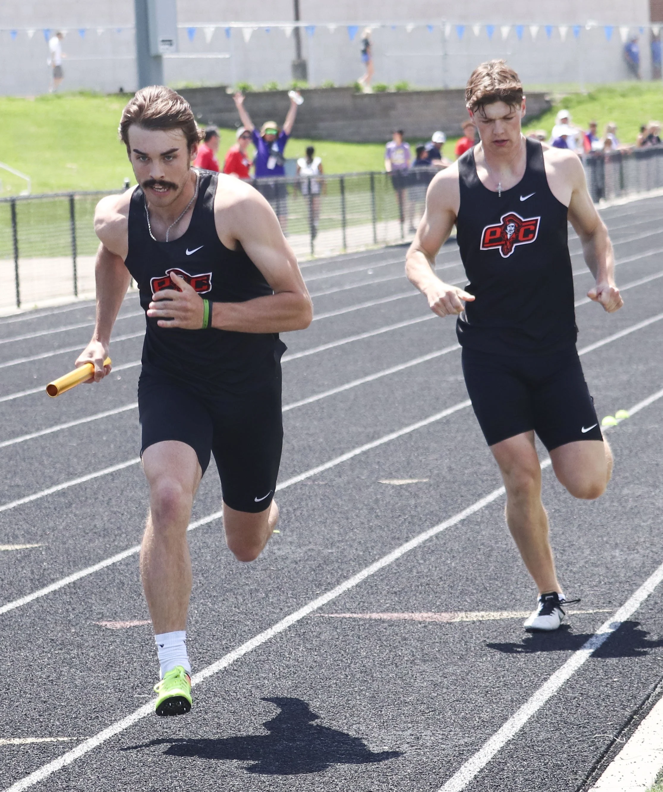 PC boys 4x200 3rd leg to anchor_2.jpg