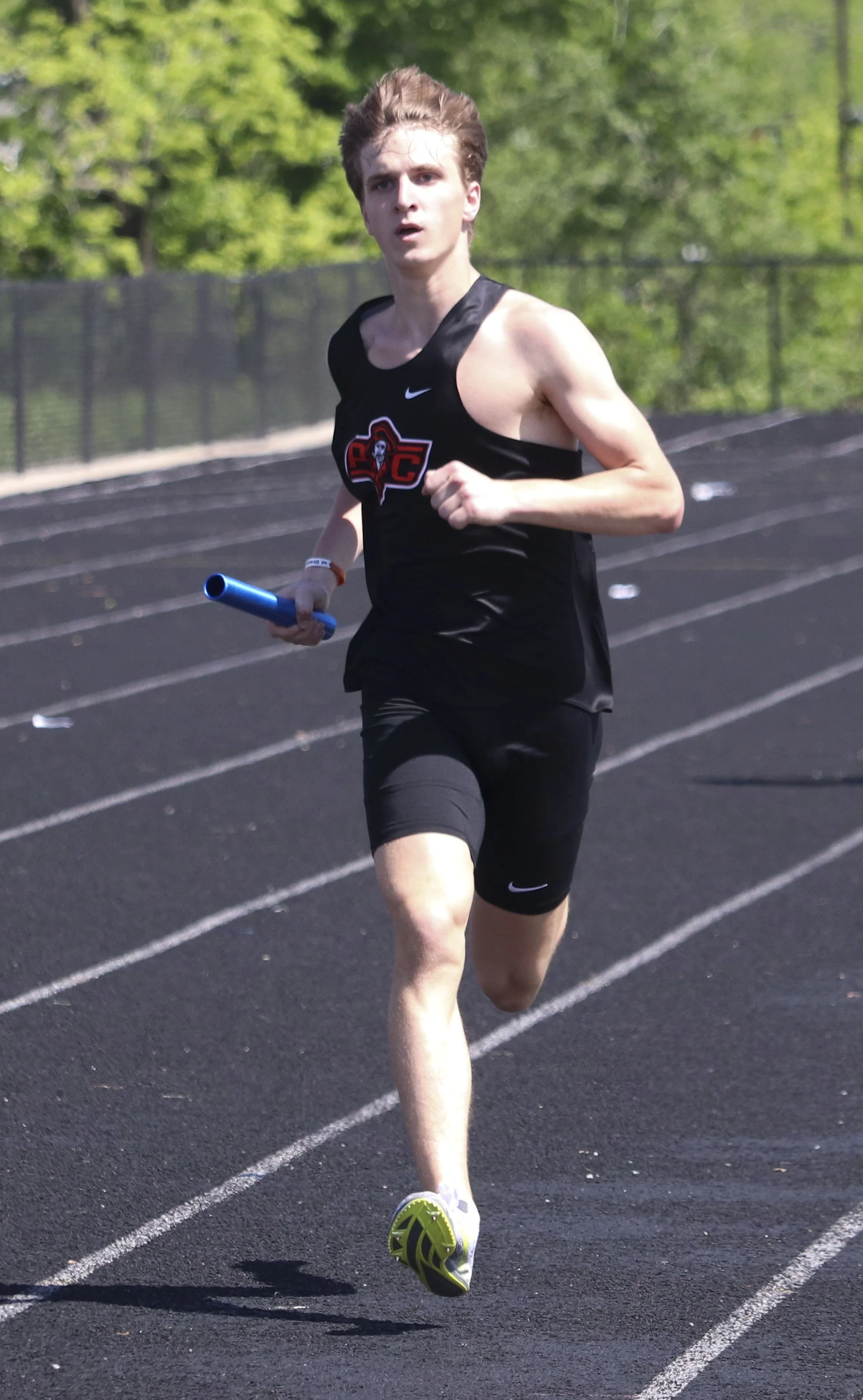 PC boys 4x800 third leg.jpg