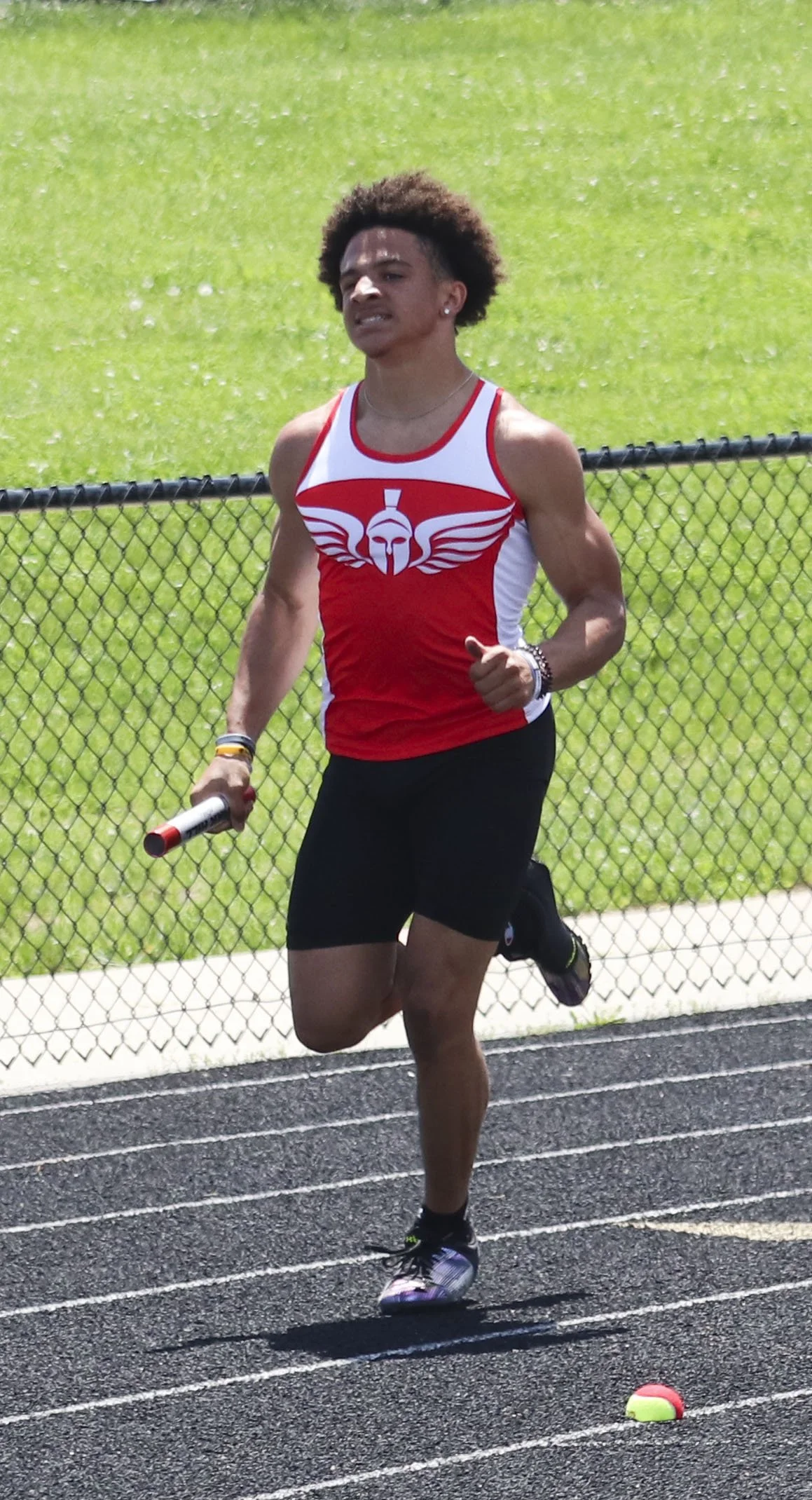 PH boys 4x200 lead leg.jpg