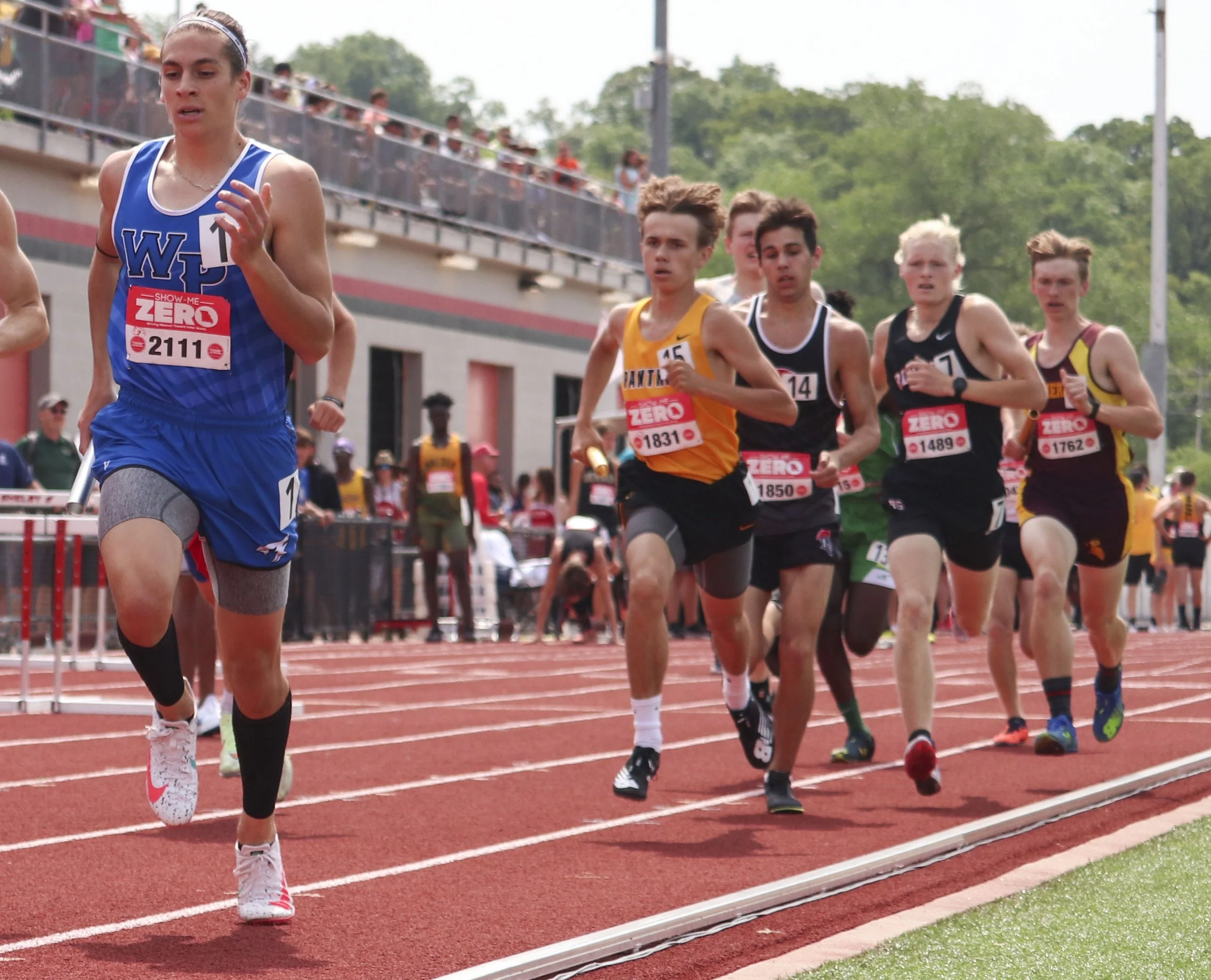 4x800 boys - Forti.jpg