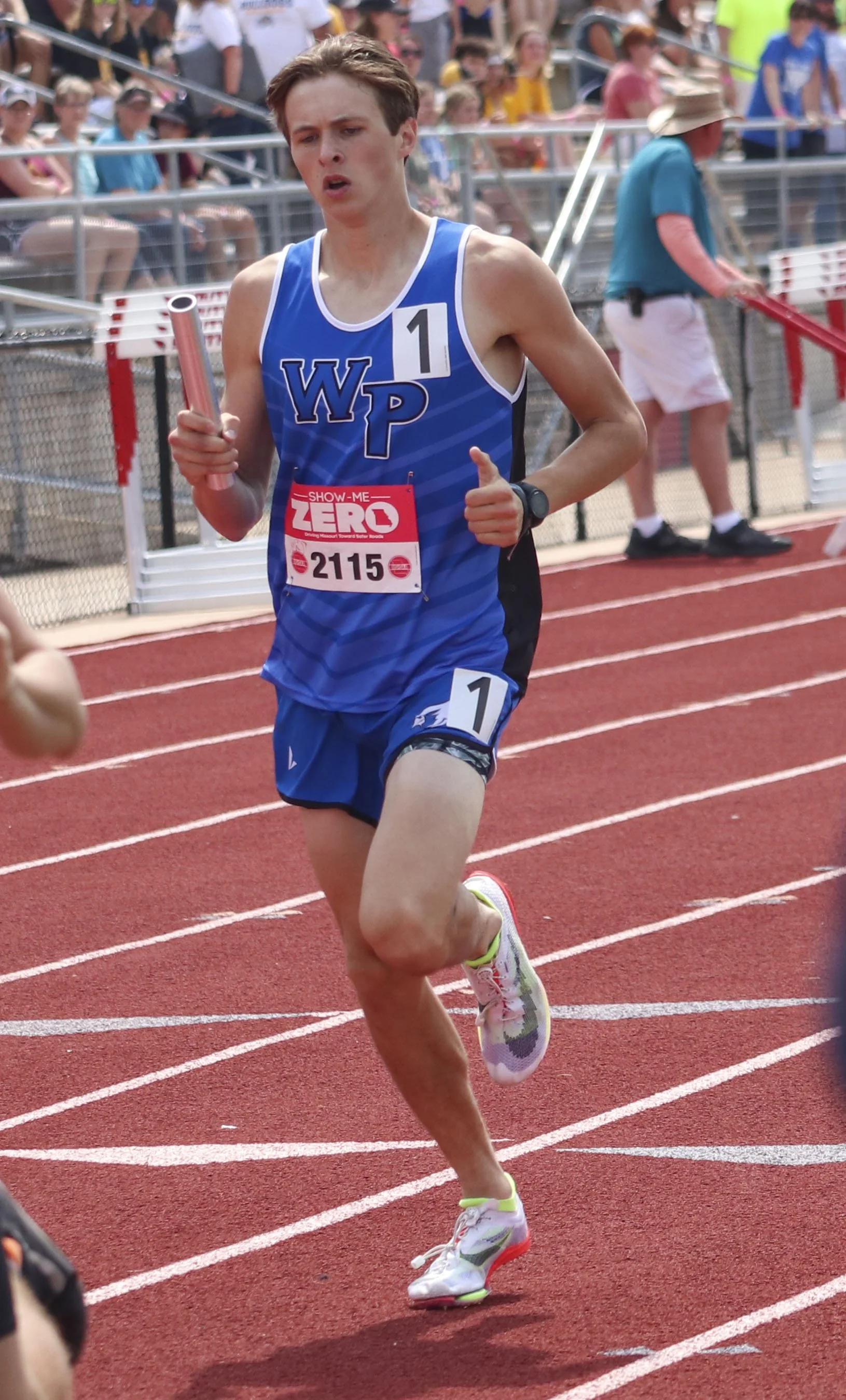 4x800 boys - Kinslow_1.jpg