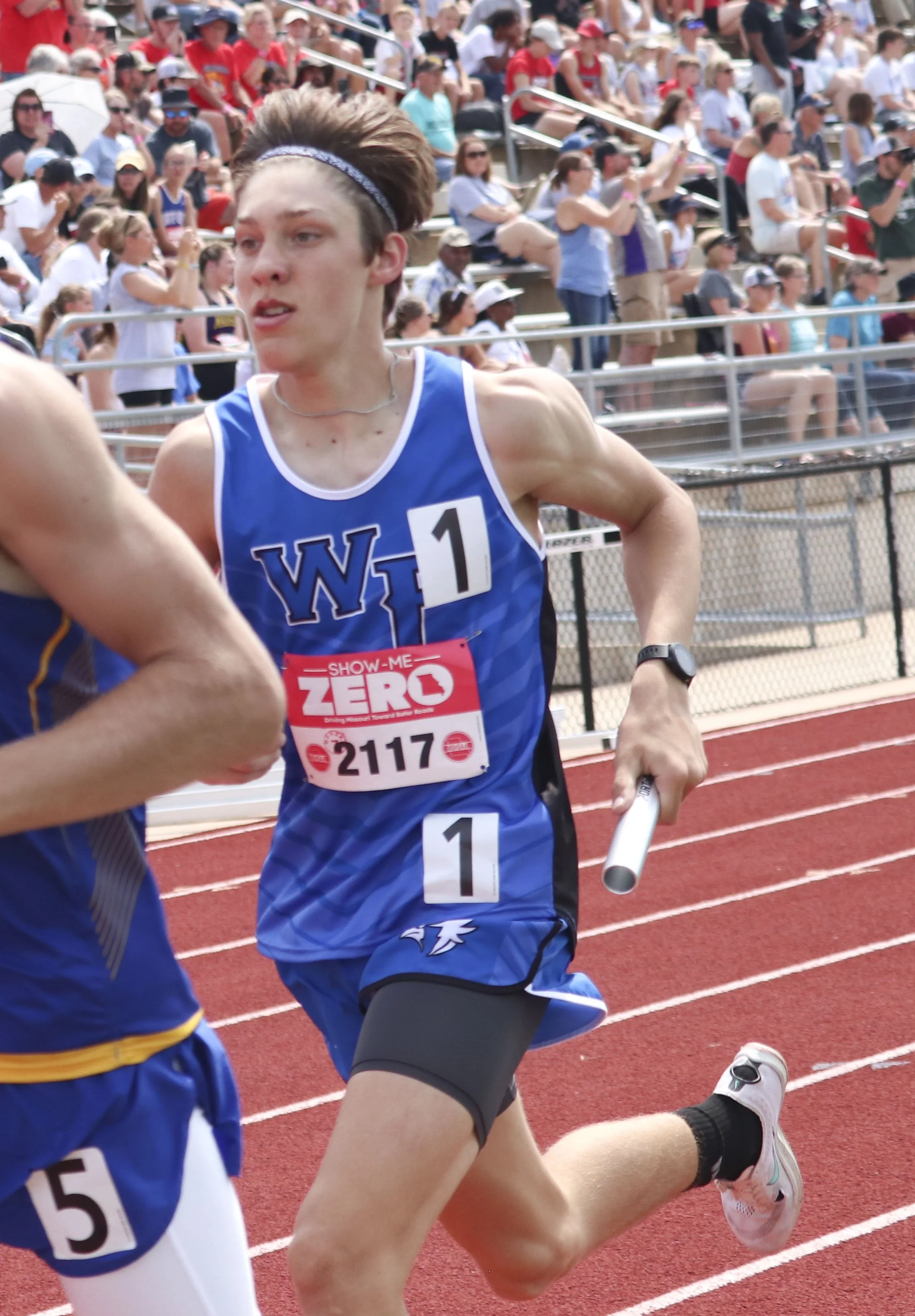 4x800 boys - Tristan Newkirk_1.jpg