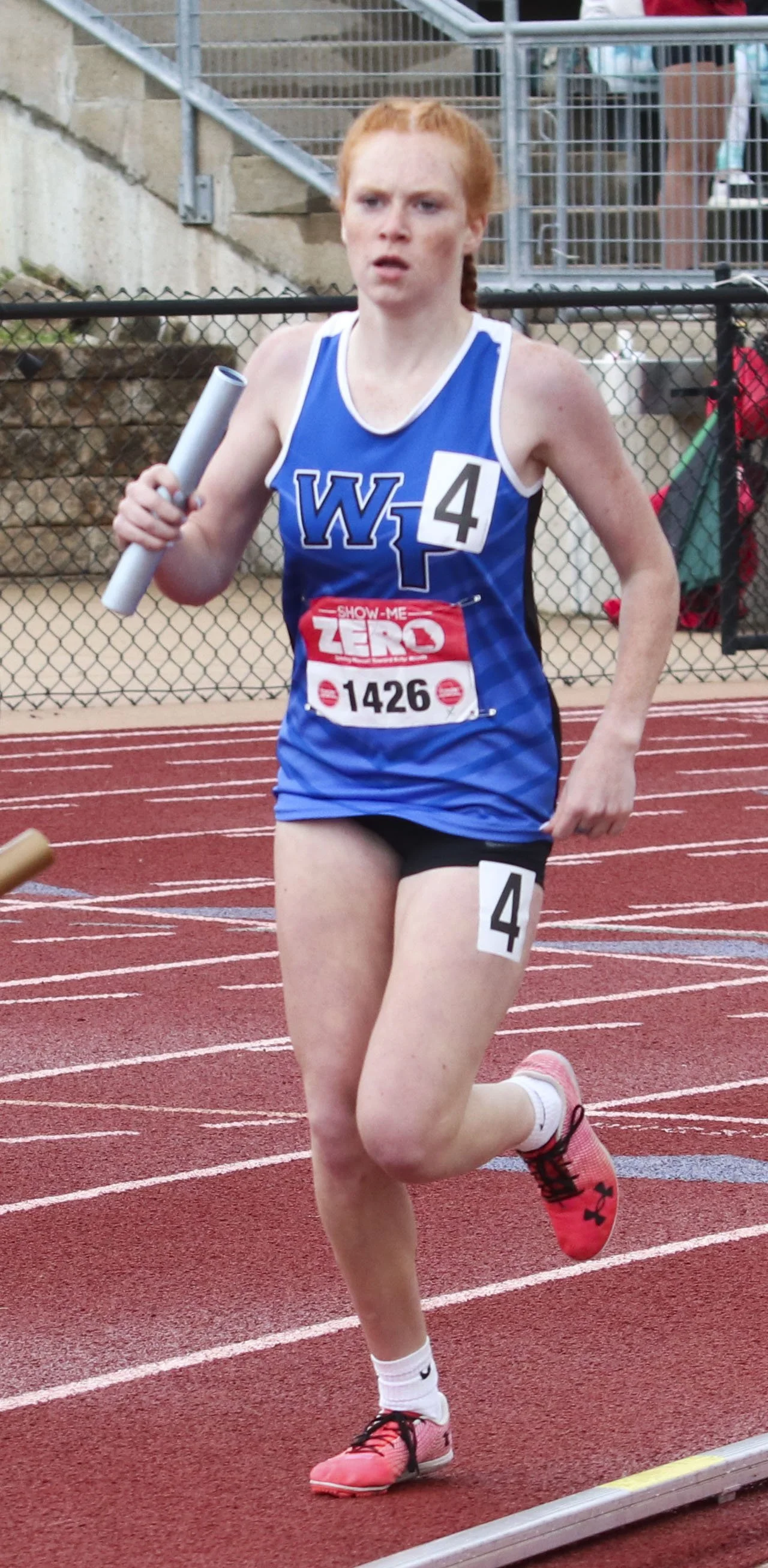 Girls 4x800 sam Baker.jpg