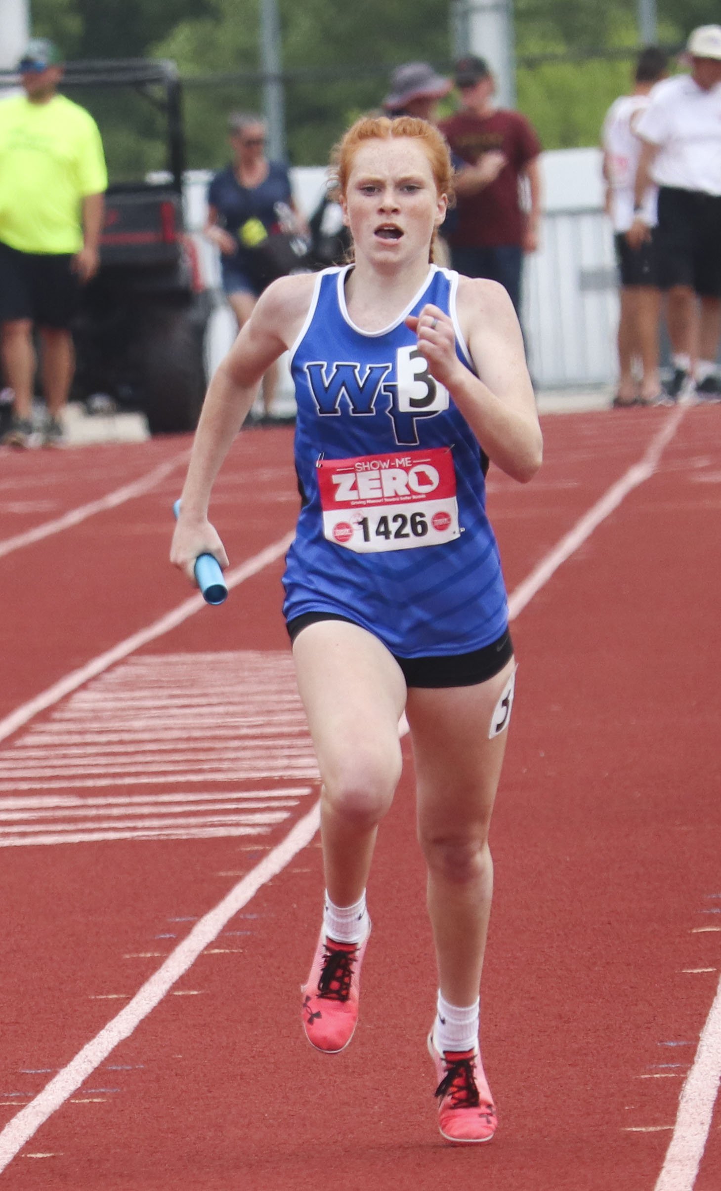 WP girls 4x200 prelim Sam Baker_1.jpg