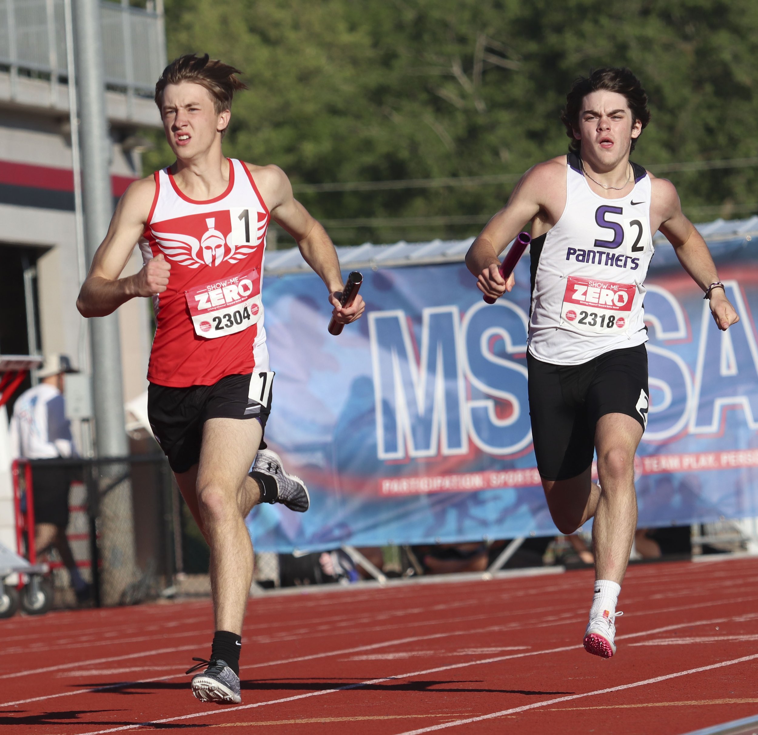 Boys 4x400 Prelims lap 2.jpg