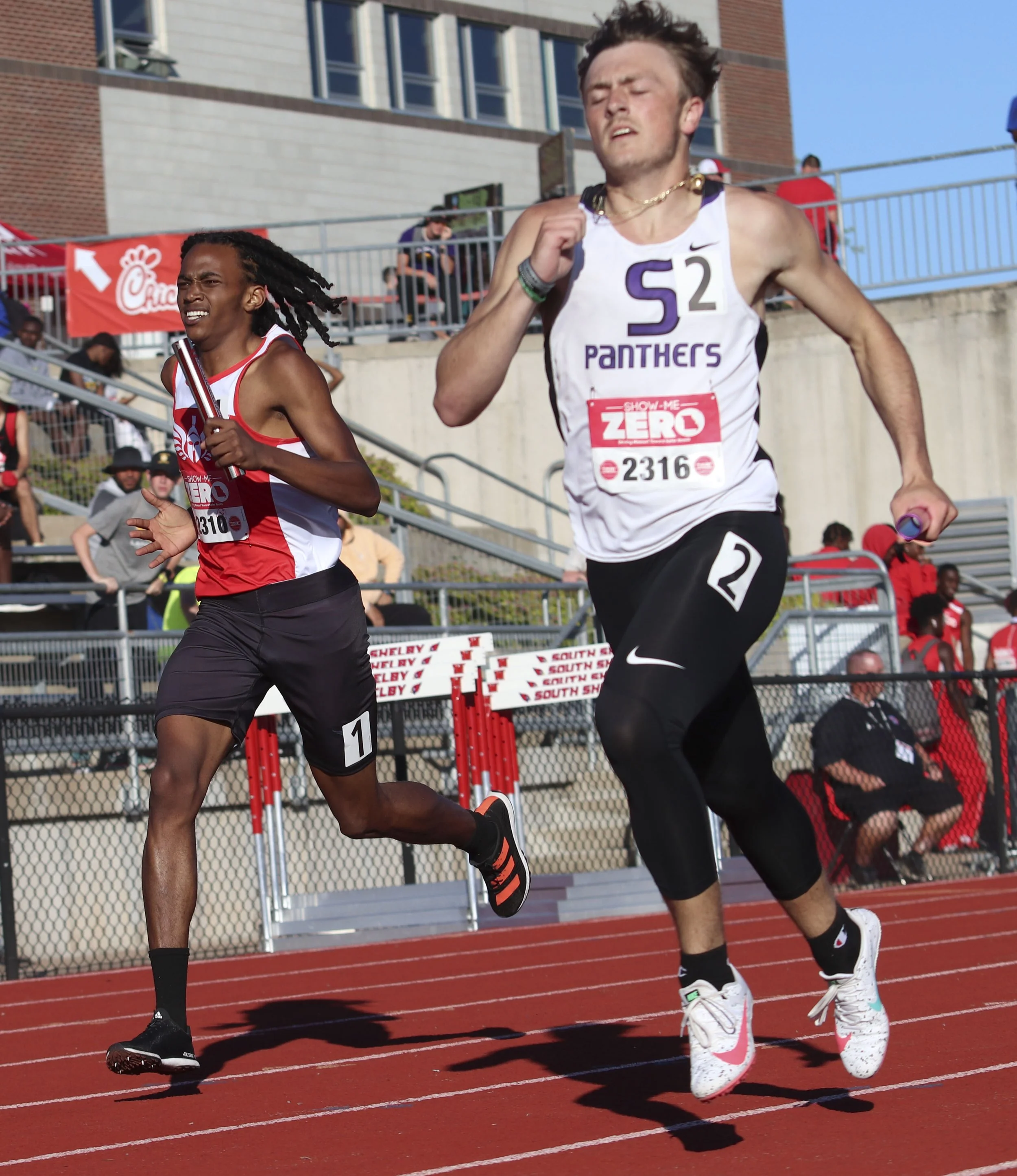 Boys 4x400 Prelims lap 3_1.jpg