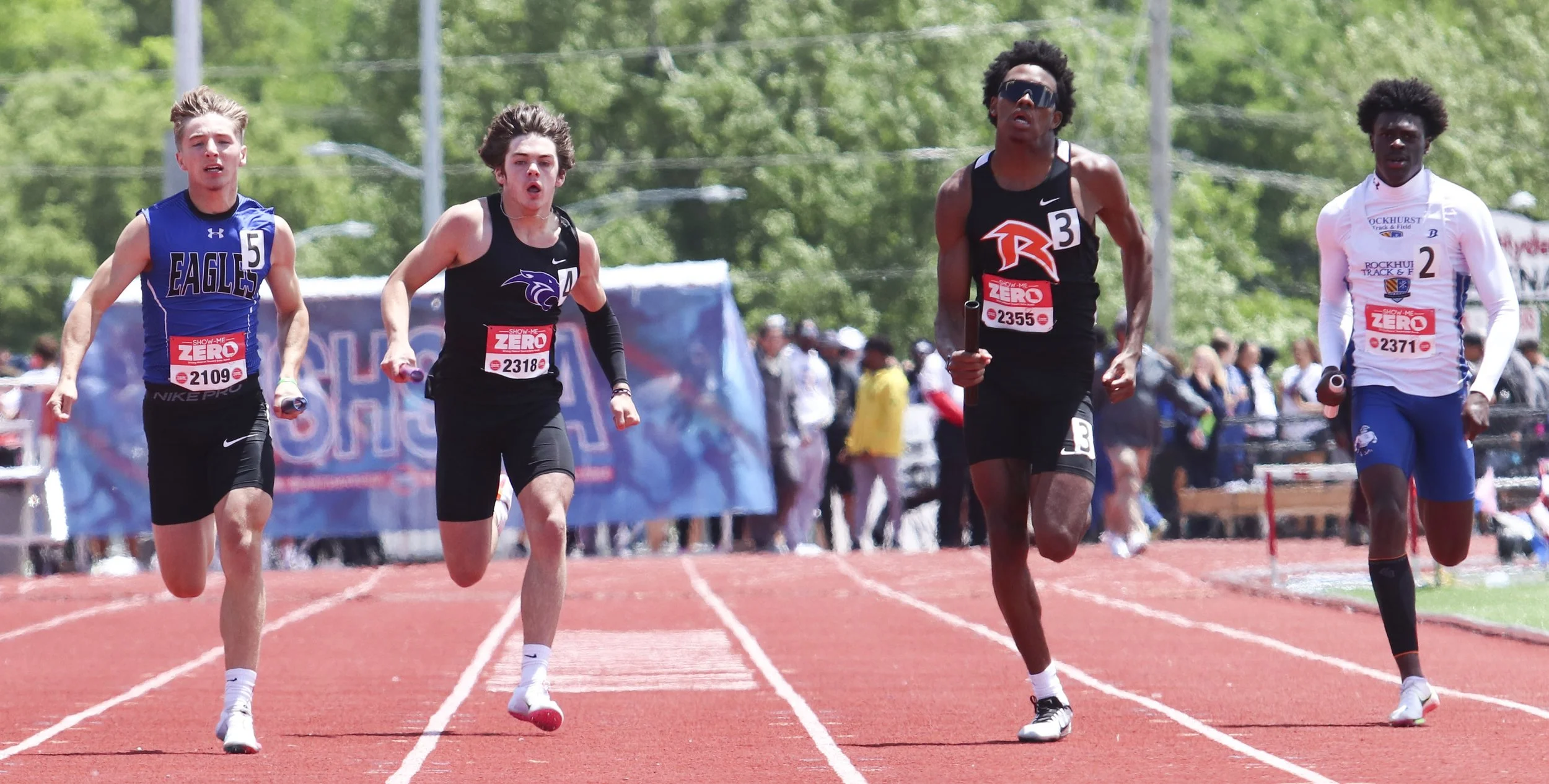 PHS 4x200 prelims_5.jpg