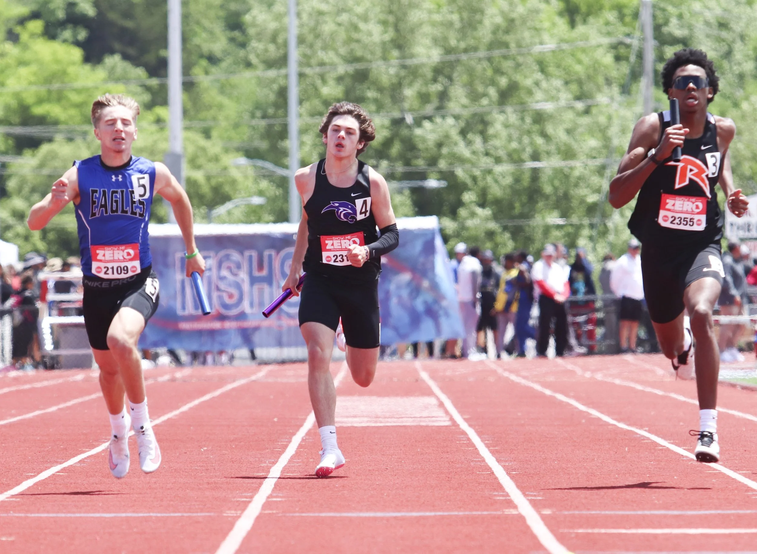 PHS 4x200 prelims_6.jpg