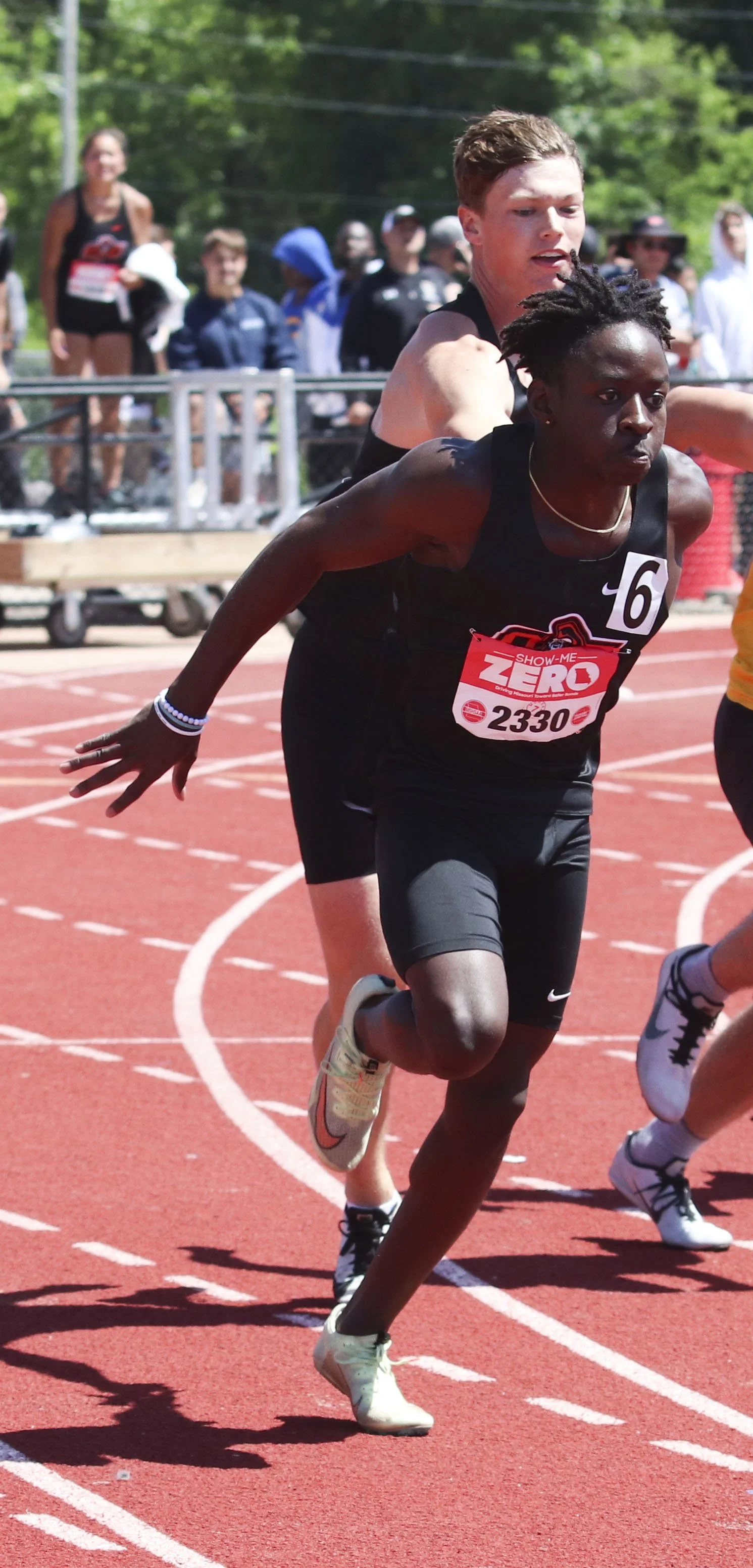 PC 4x100 handoff prelims_1.jpg