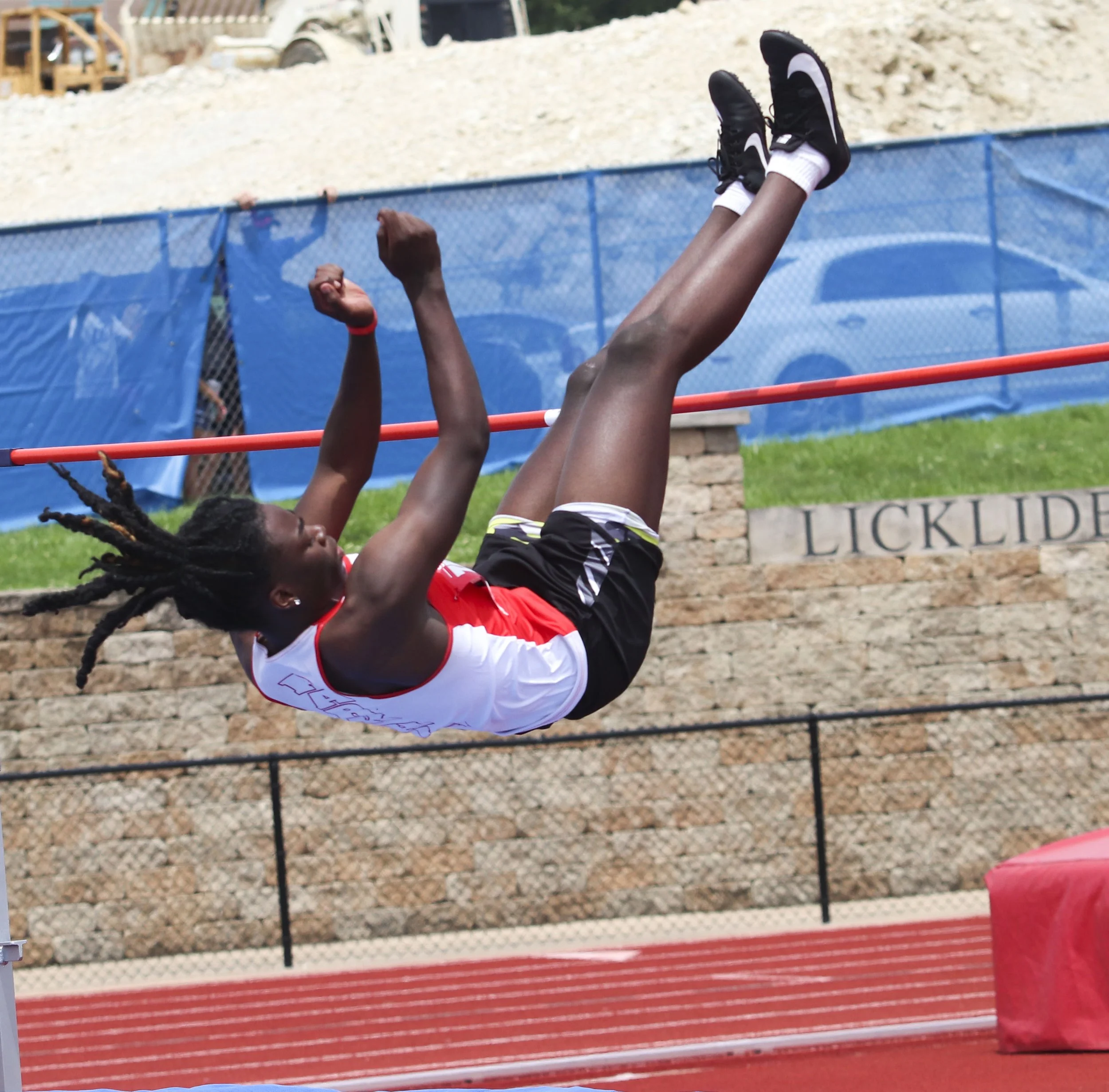 Cadence Bass high jumppp_1.jpg