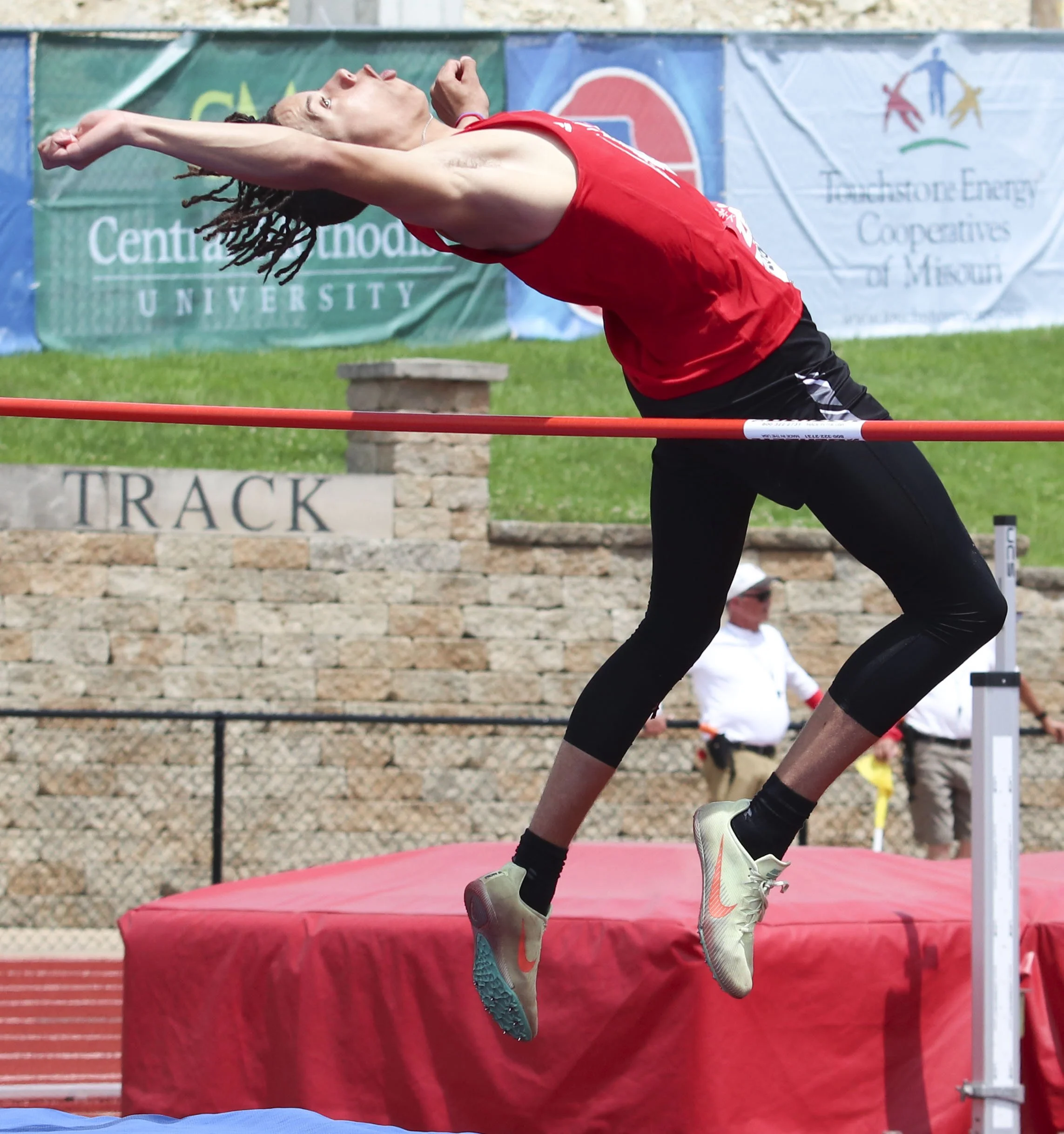Kendrick Bell high jump_1.jpg