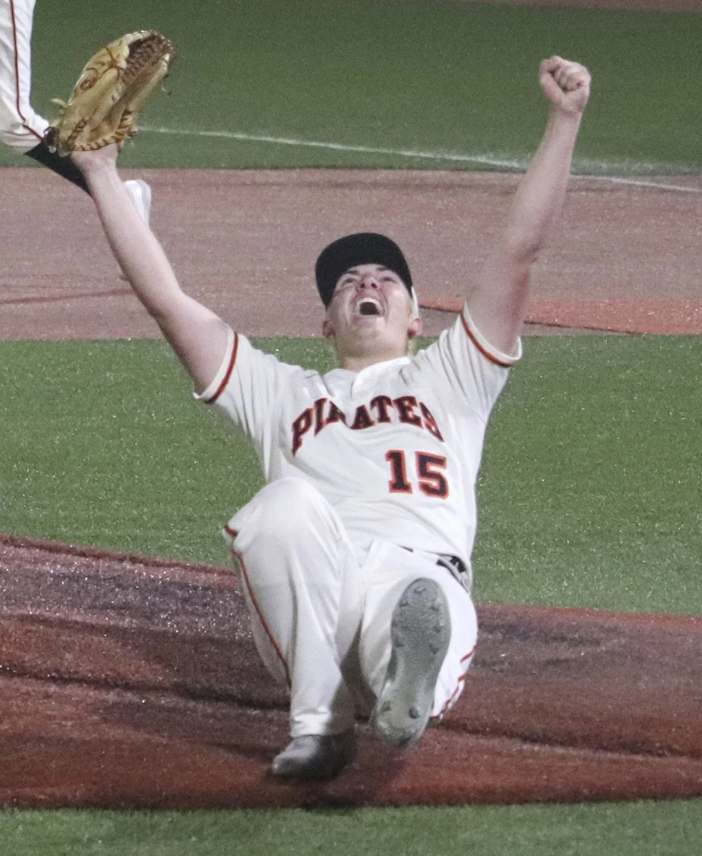 POST - Sawyer Allen celeb_3.jpg