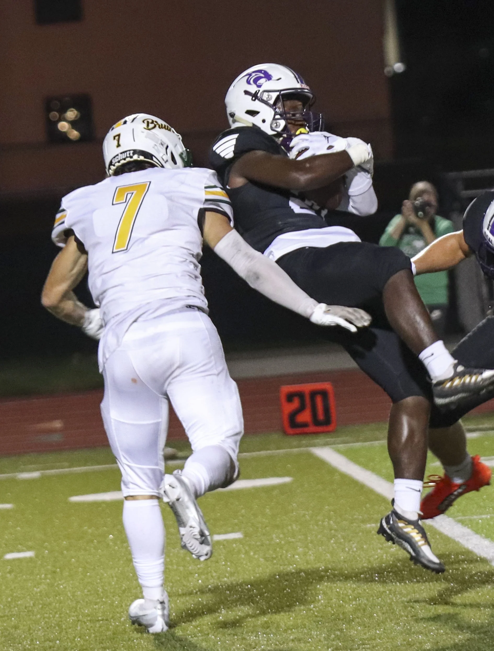 Jay Romelus catch_1.jpg