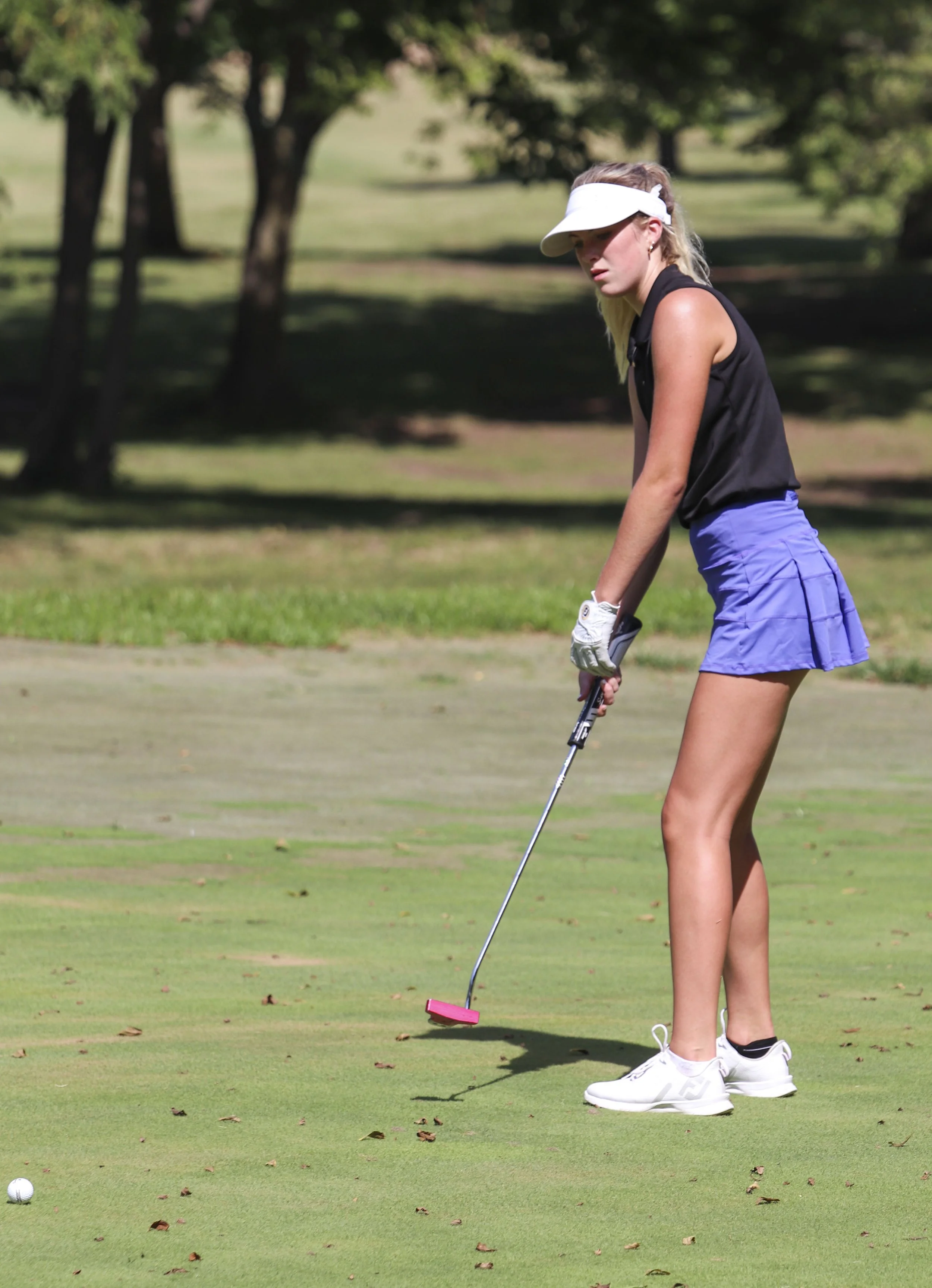 Natalie Dunway putt_5.jpg