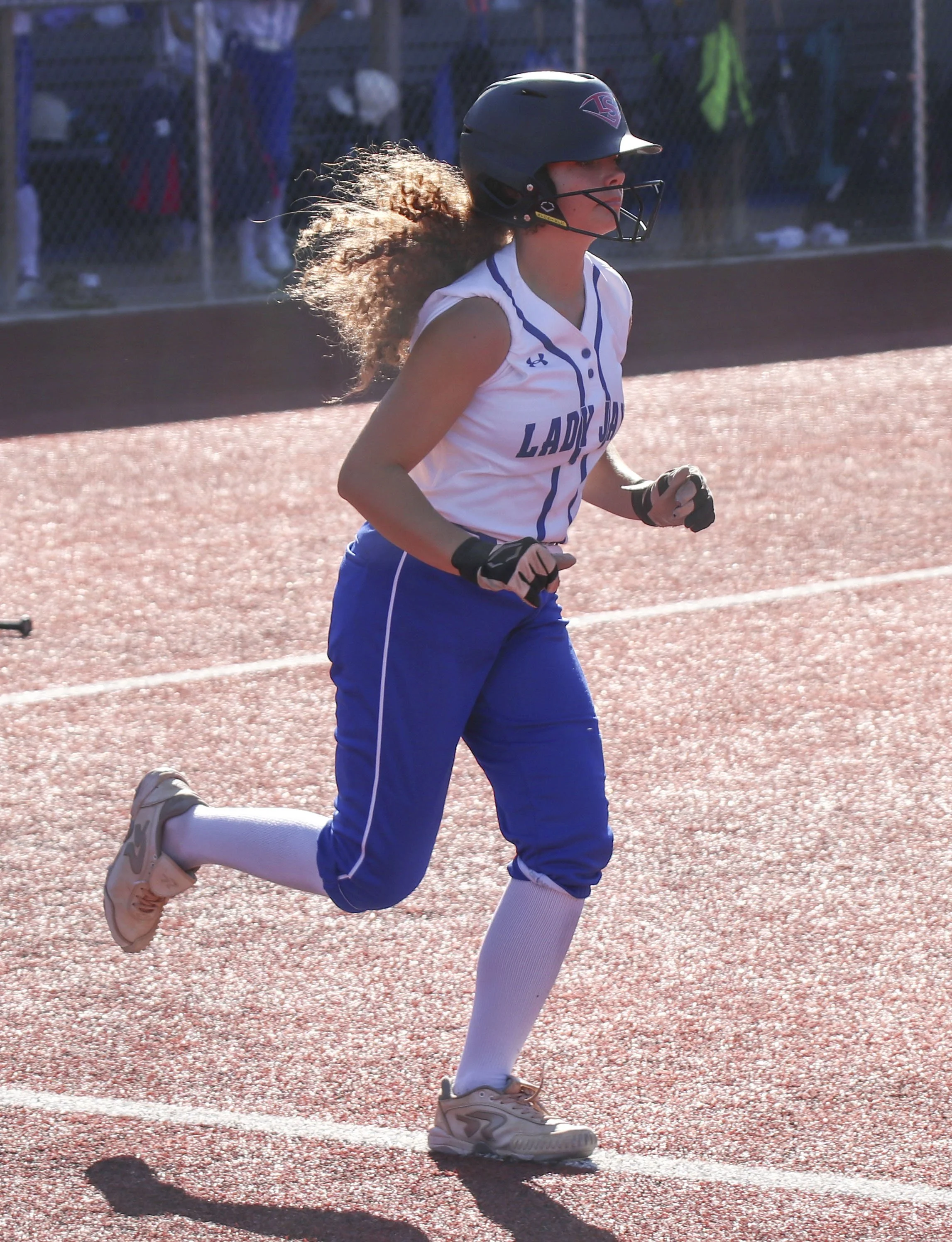 Emma Downing run.jpg