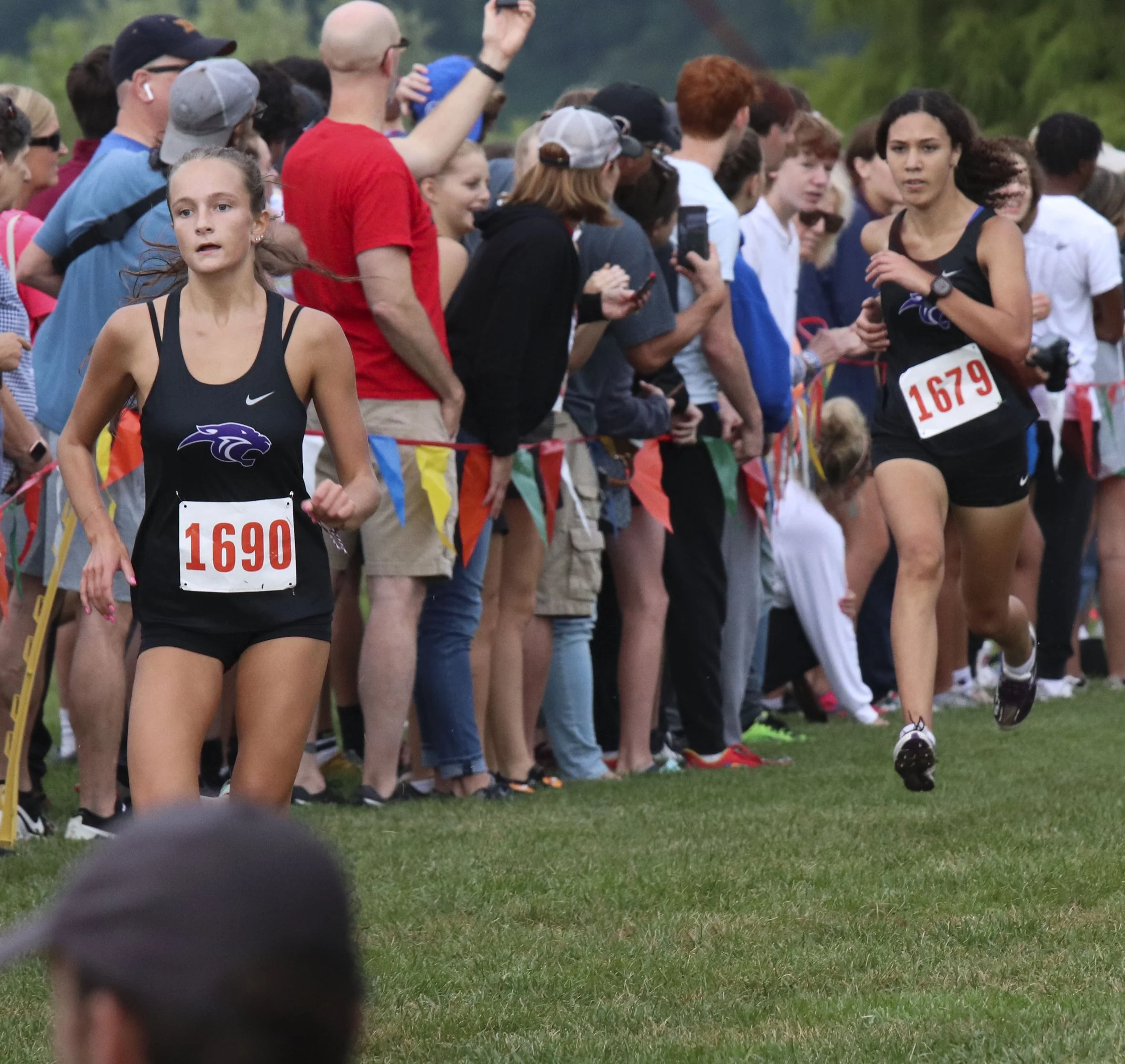 Mia James_Andrea Garcia finish.jpg