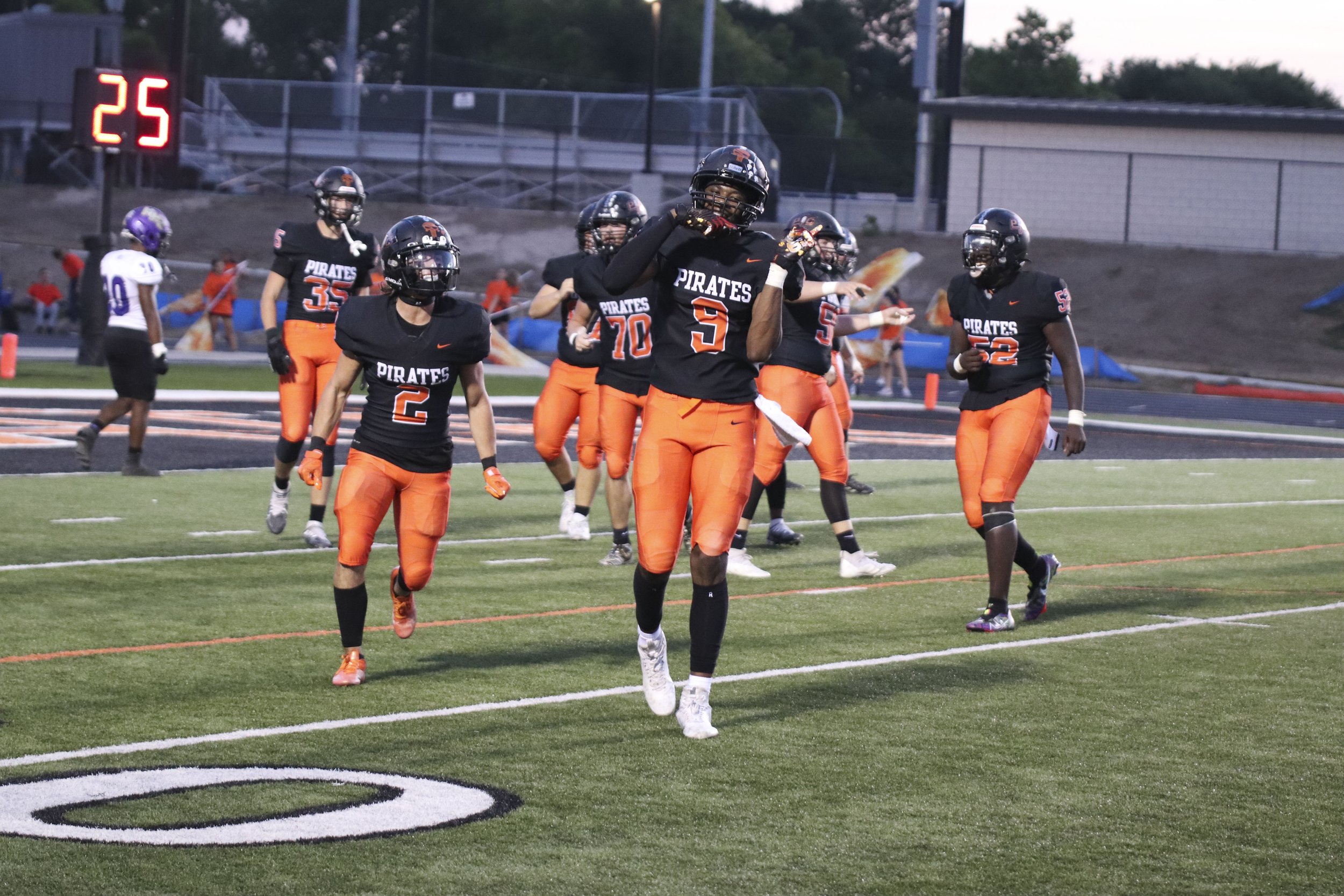 Chandavian Bradley td catch_8.jpg