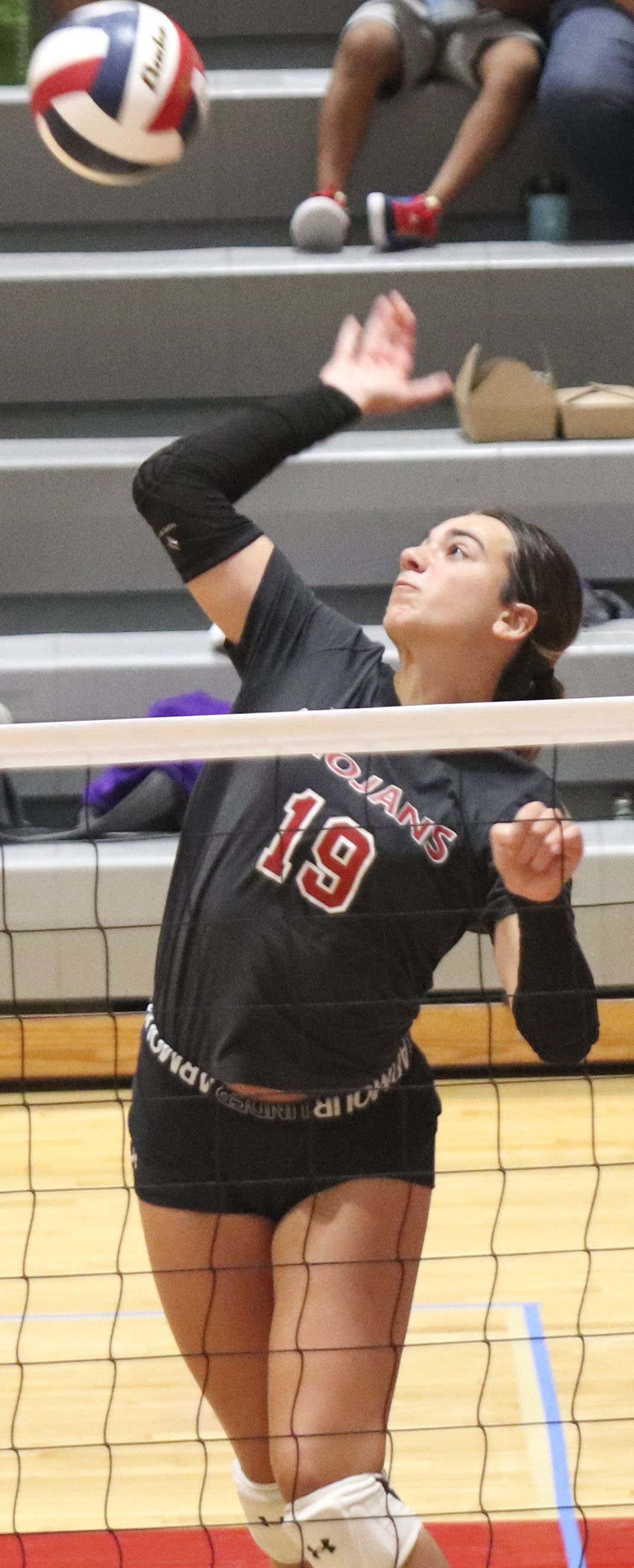 Shaye Koski spike_2.jpg