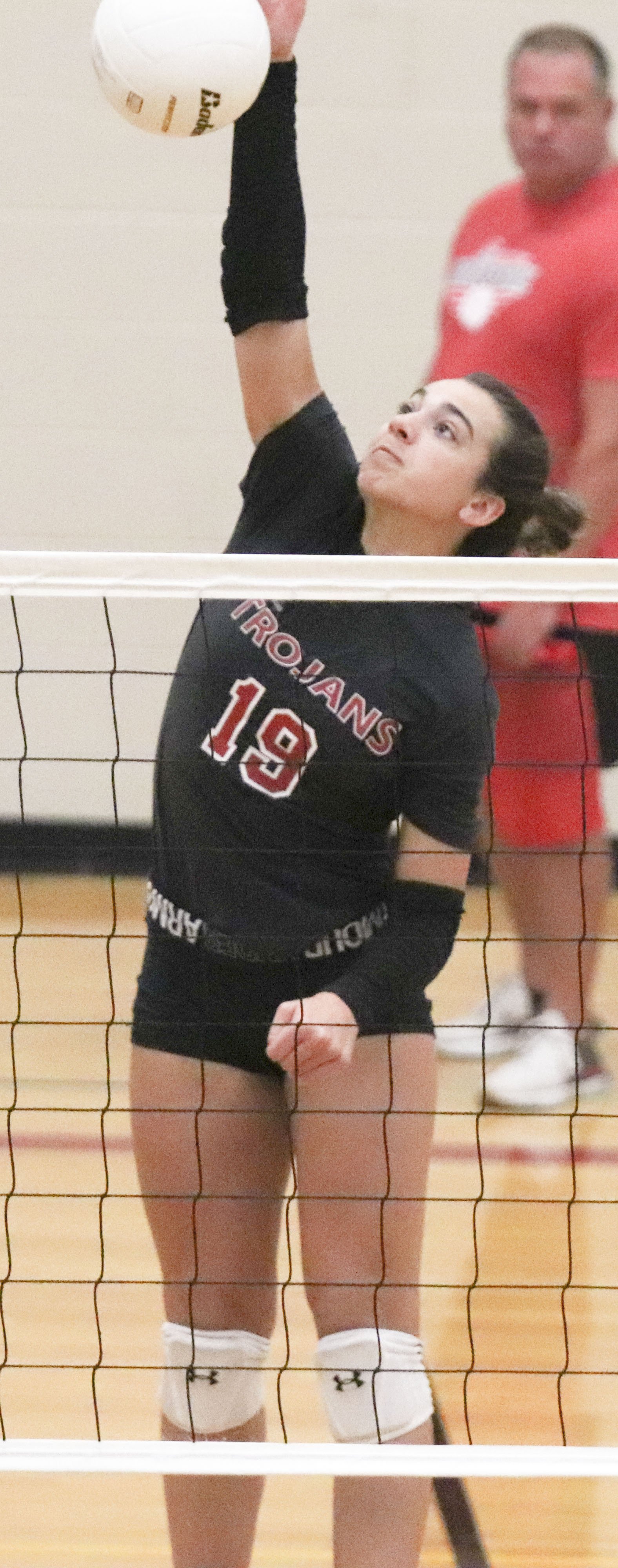 Shaye Koski spike_2.jpg