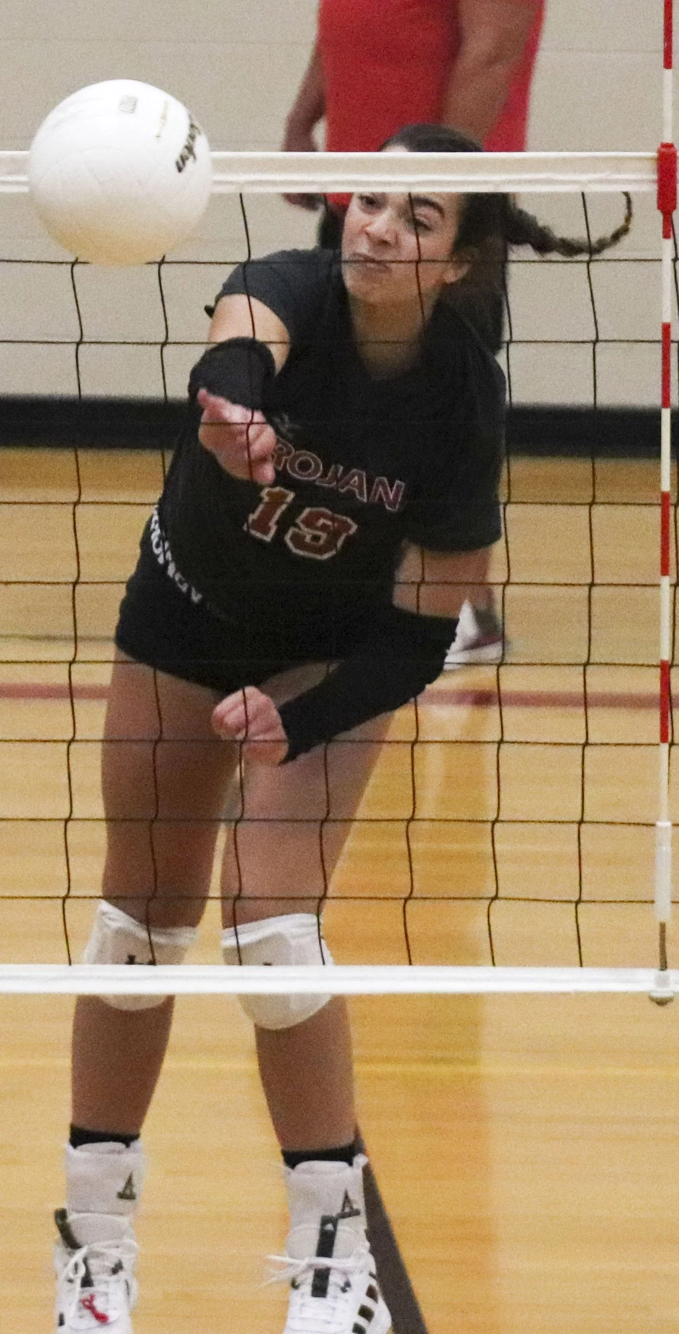 Shaye Koski spike_5.jpg