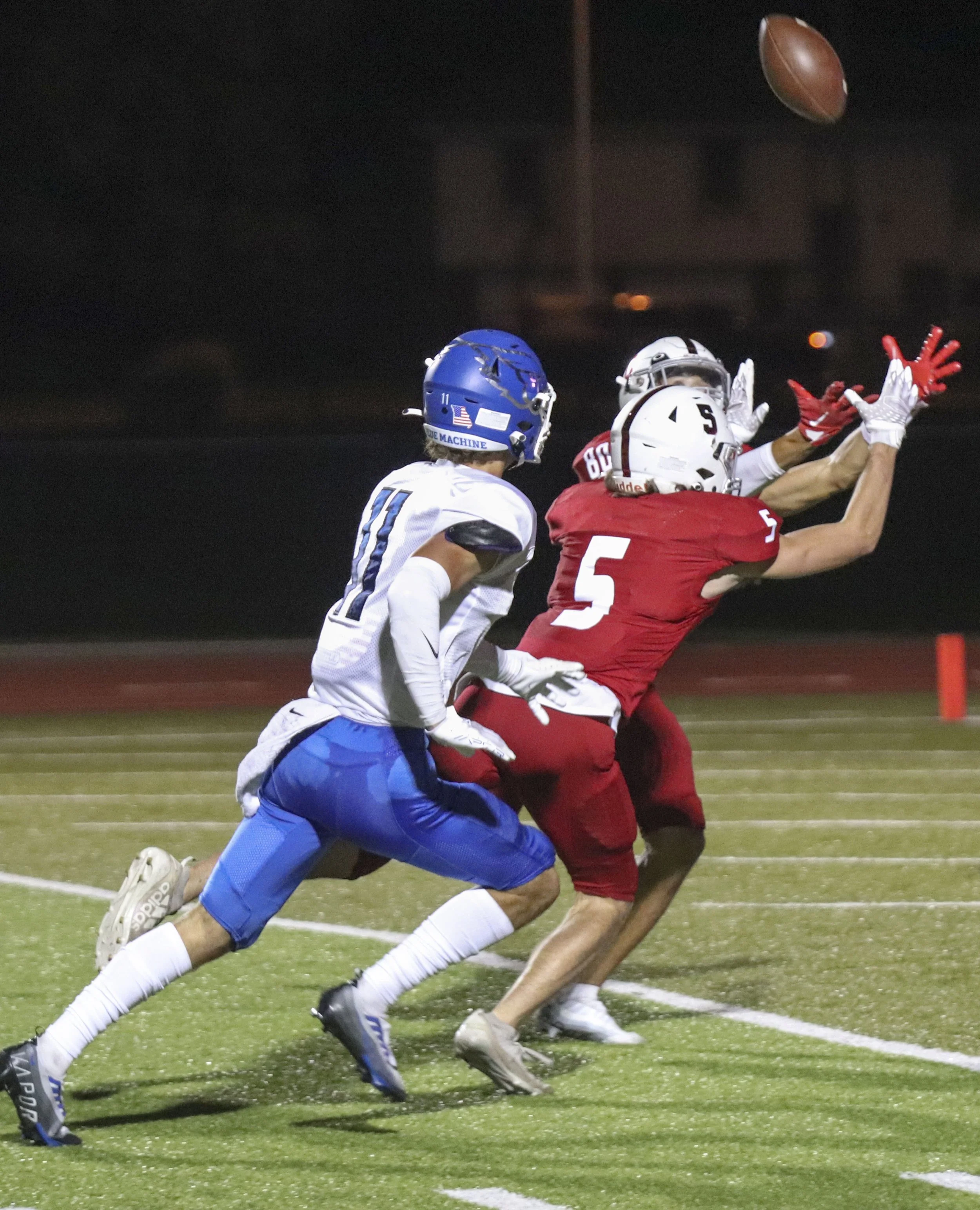 Max Filion_Gavin Schaag catch attempt_1.jpg