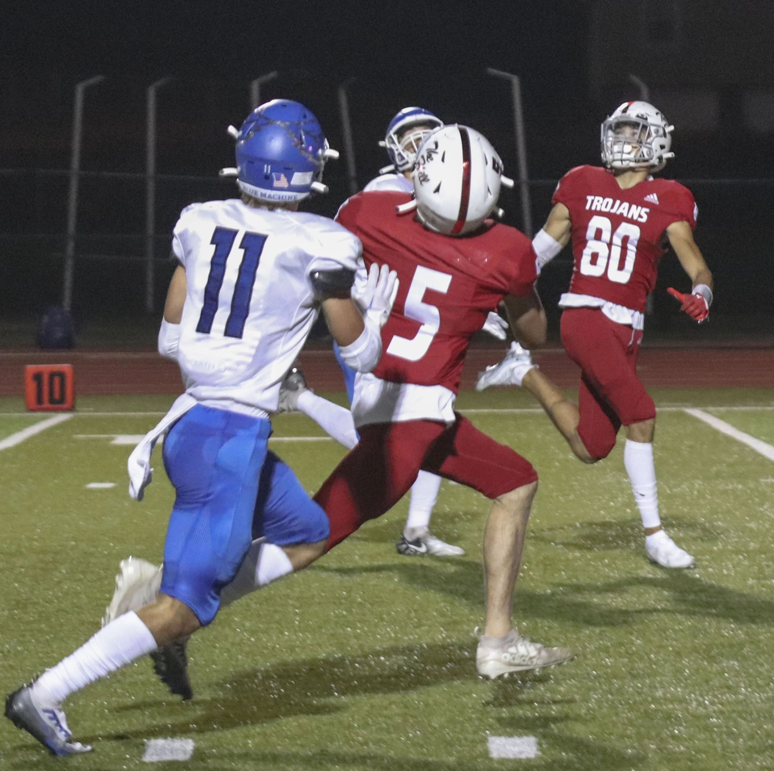 Max Filion_Gavin Schaag catch attempt.jpg