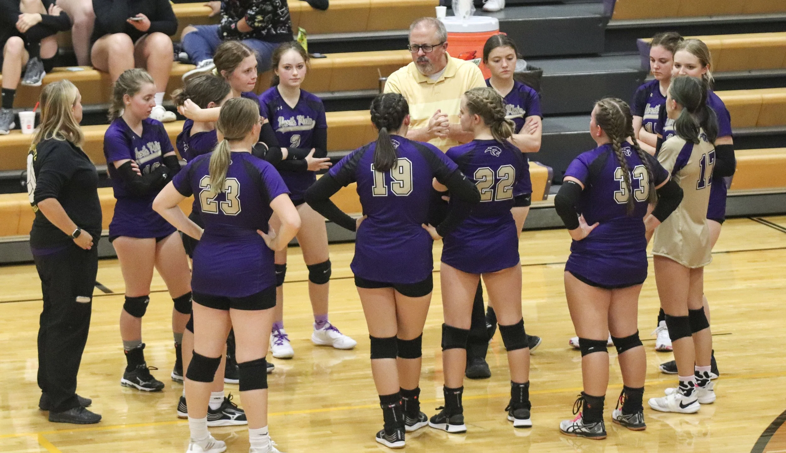Huddle_1.jpg