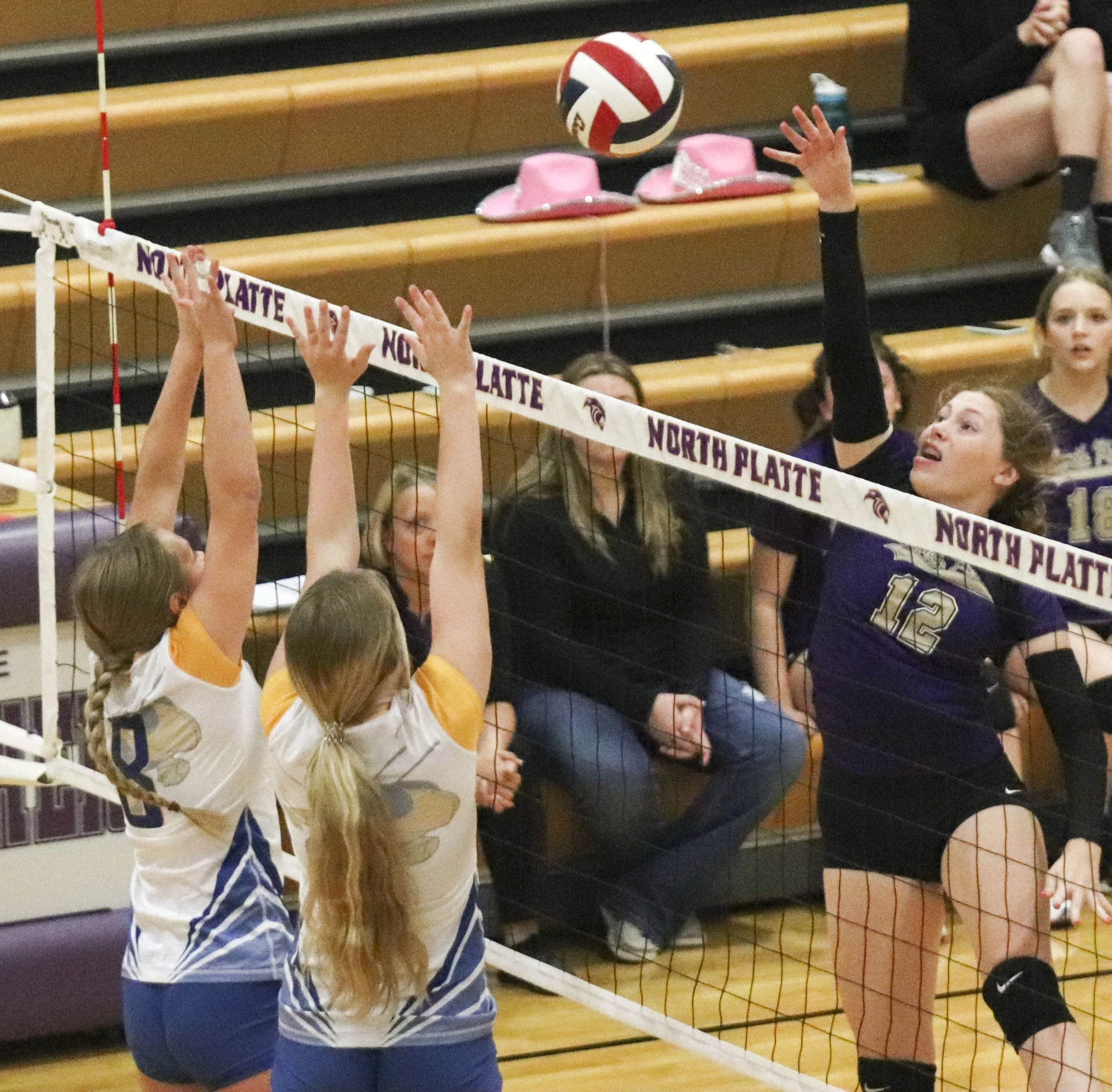 Katelyn Morelock spike_1.jpg