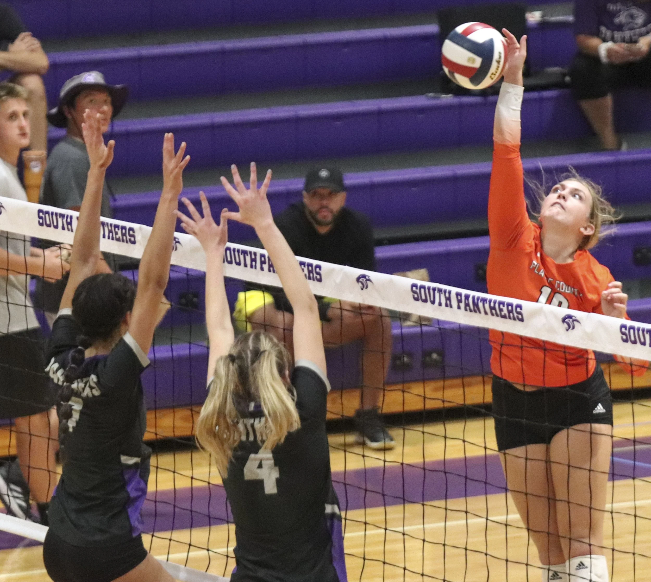 Karsyn Stehlik spike.jpg