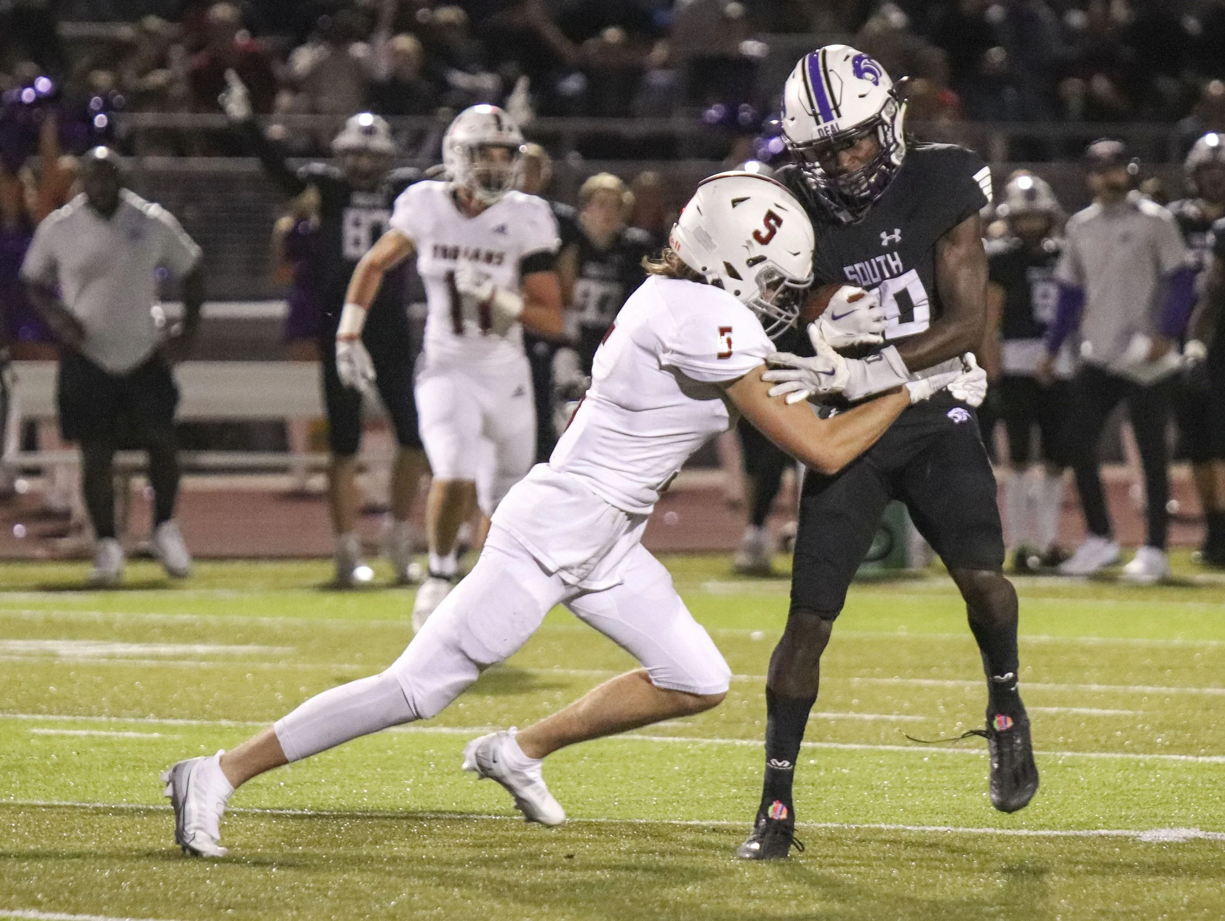 Rogdryk Guillory tackled by Shaag.jpg