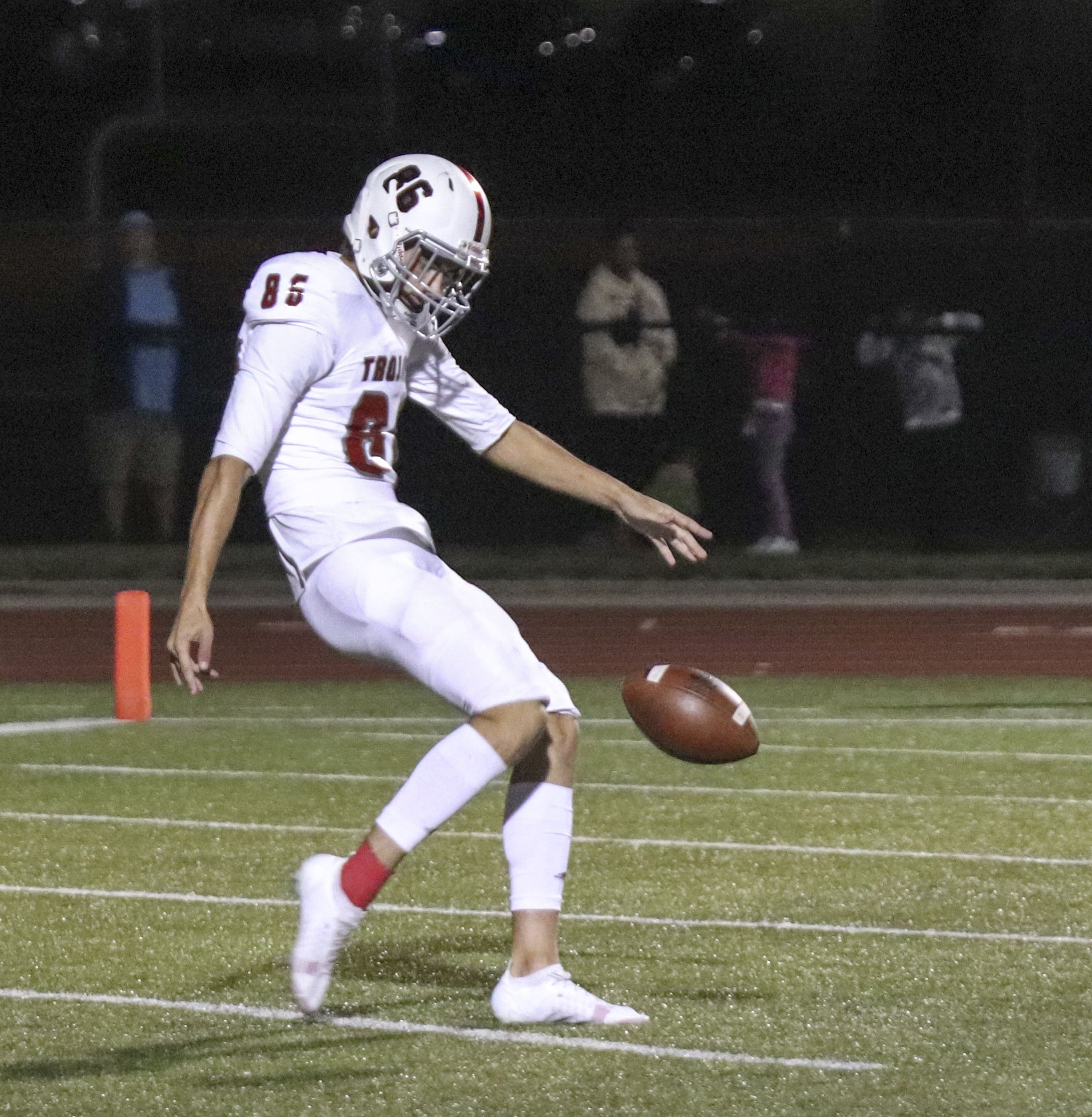Scotty Roberston punt.jpg