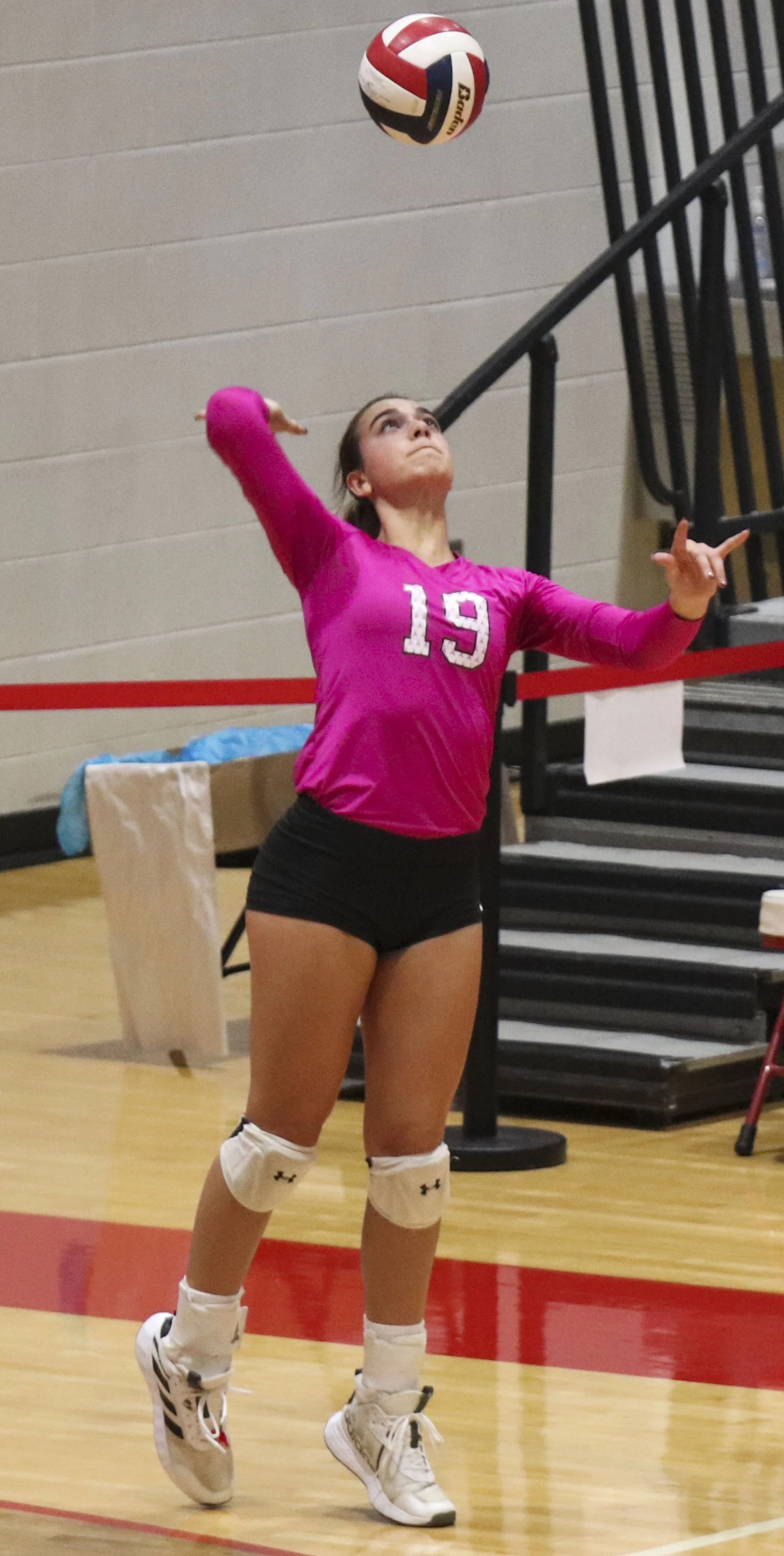 Koski serve.jpg