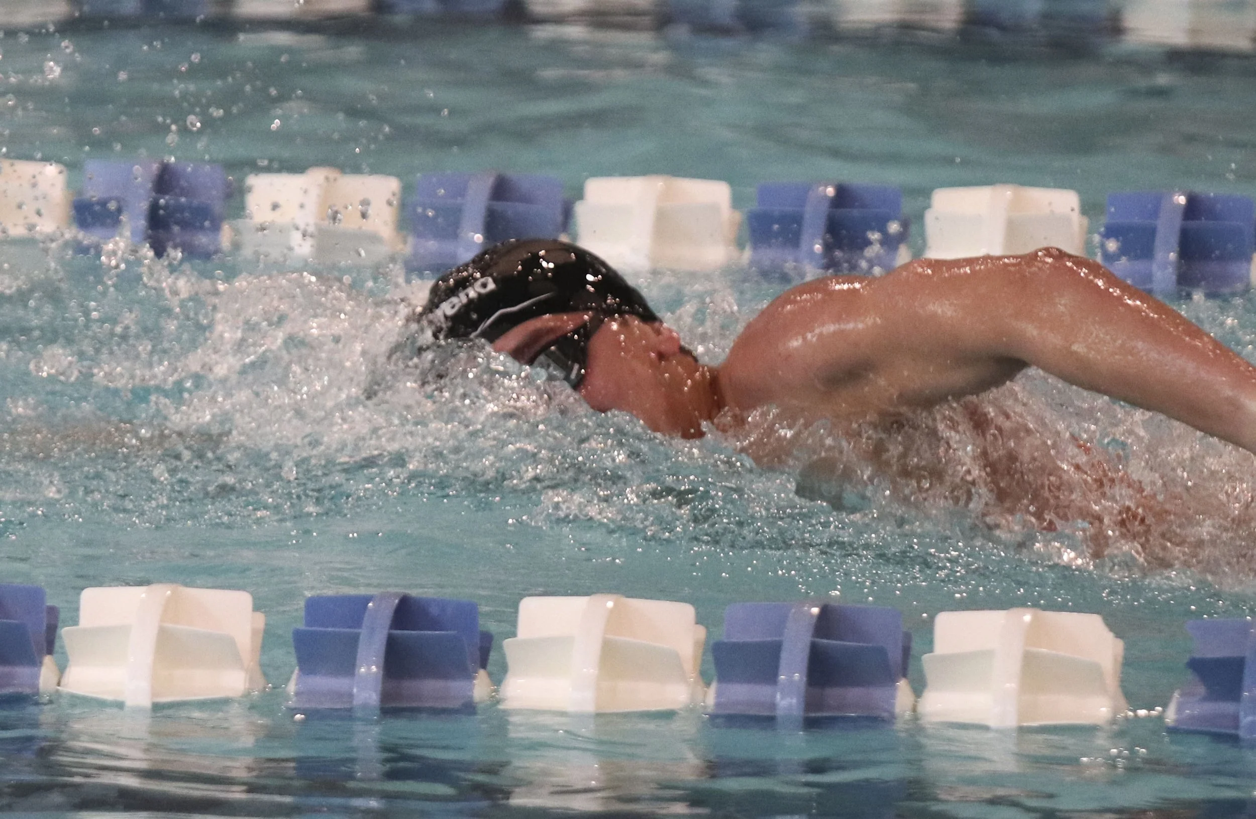 PHS Derek Long - 200 freestlye_1.jpg