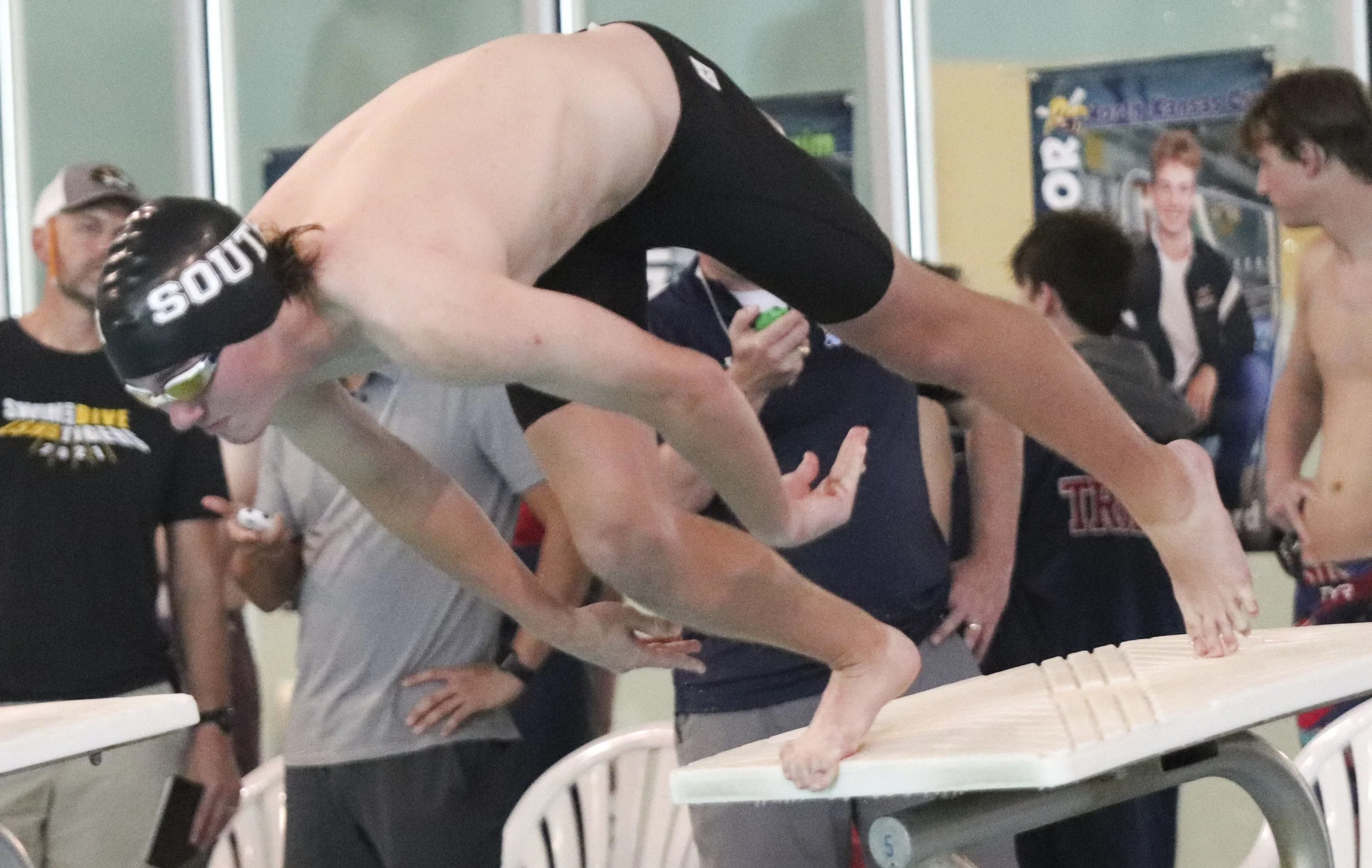 PHS Lucas Nichols - 200 freestlye_1.jpg