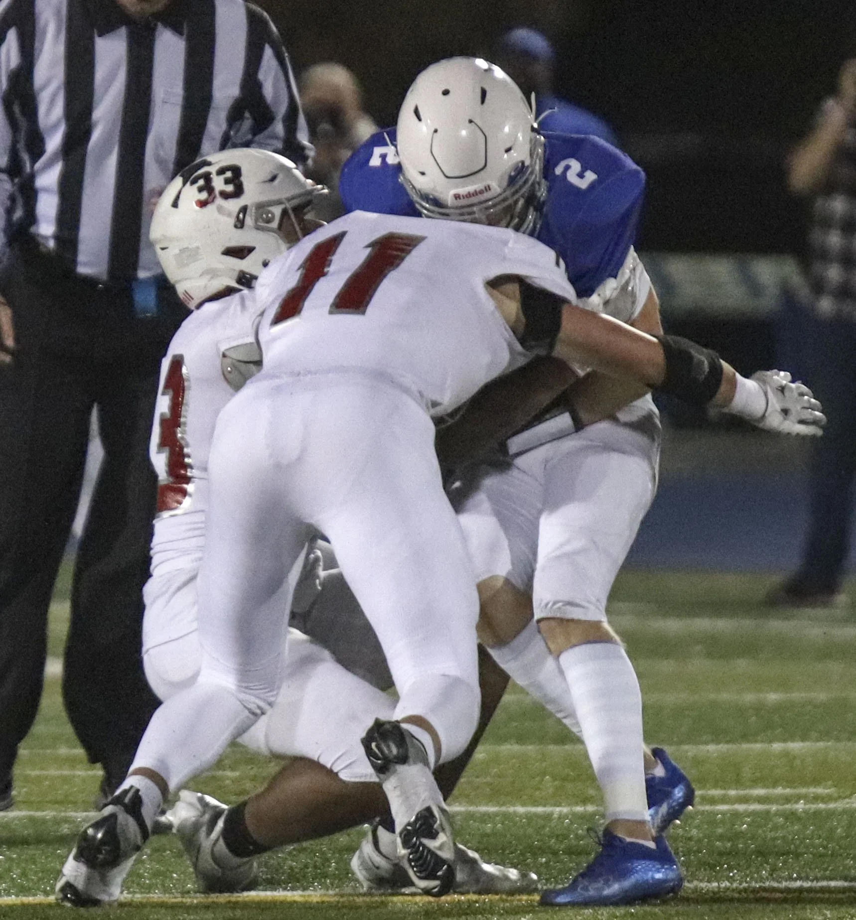 Damarrion Gathrite_Teague Wachter tackle.jpg