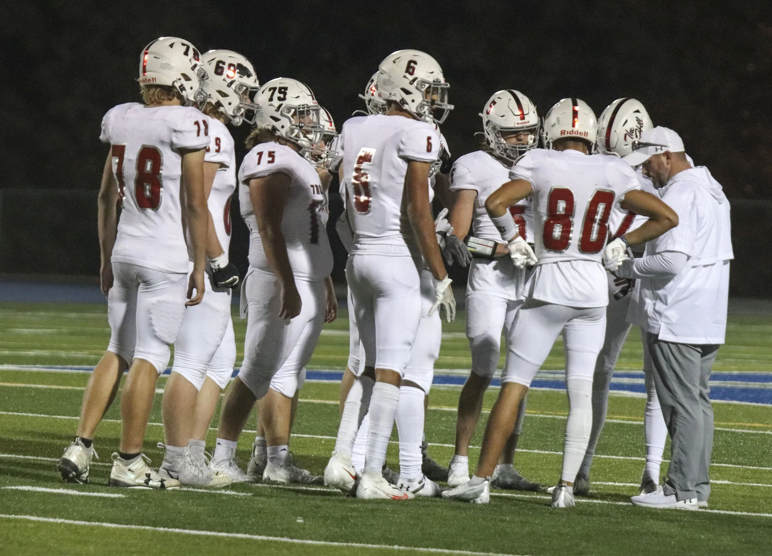 Huddle.jpg