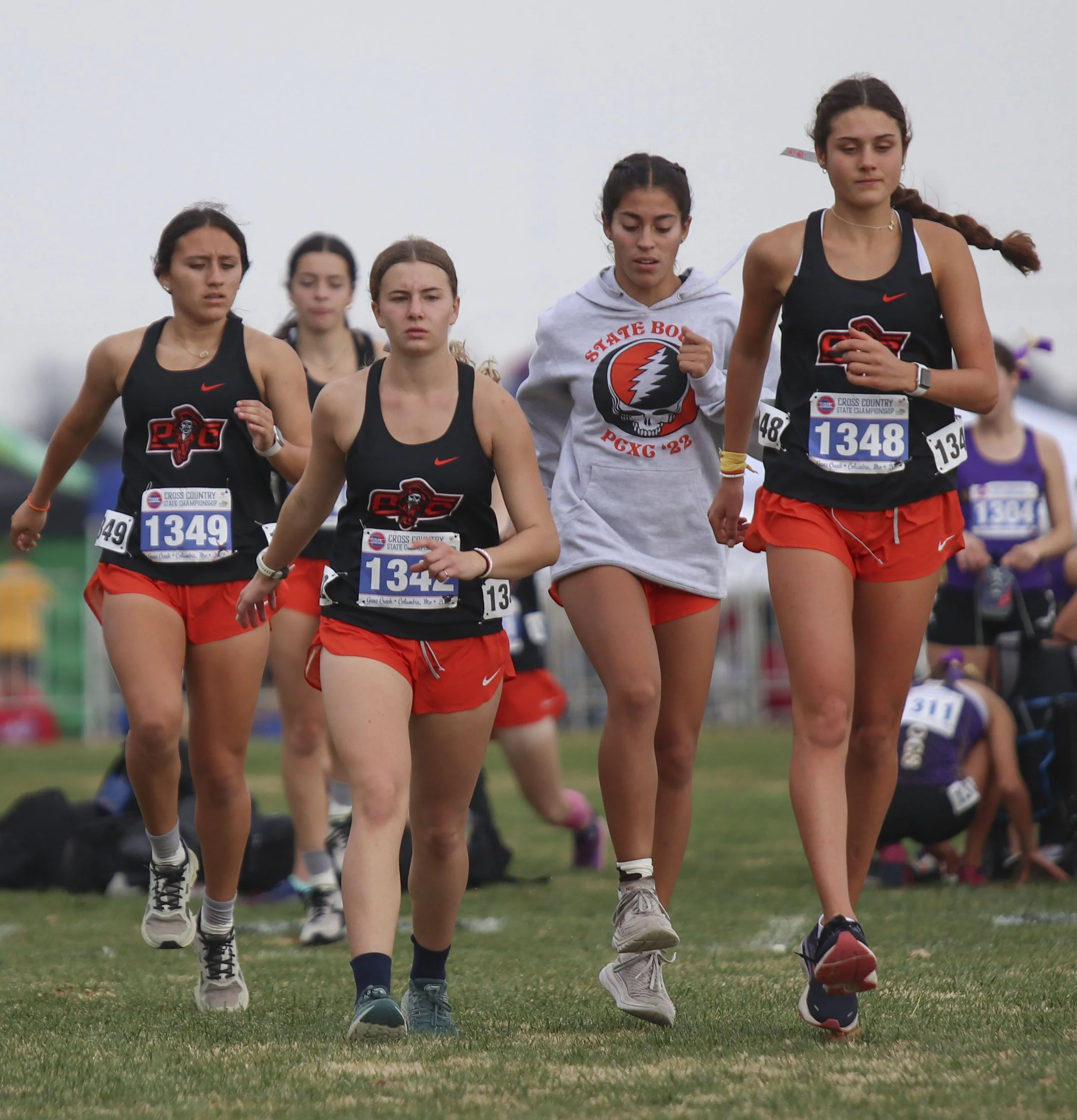 Girls warmup.jpg