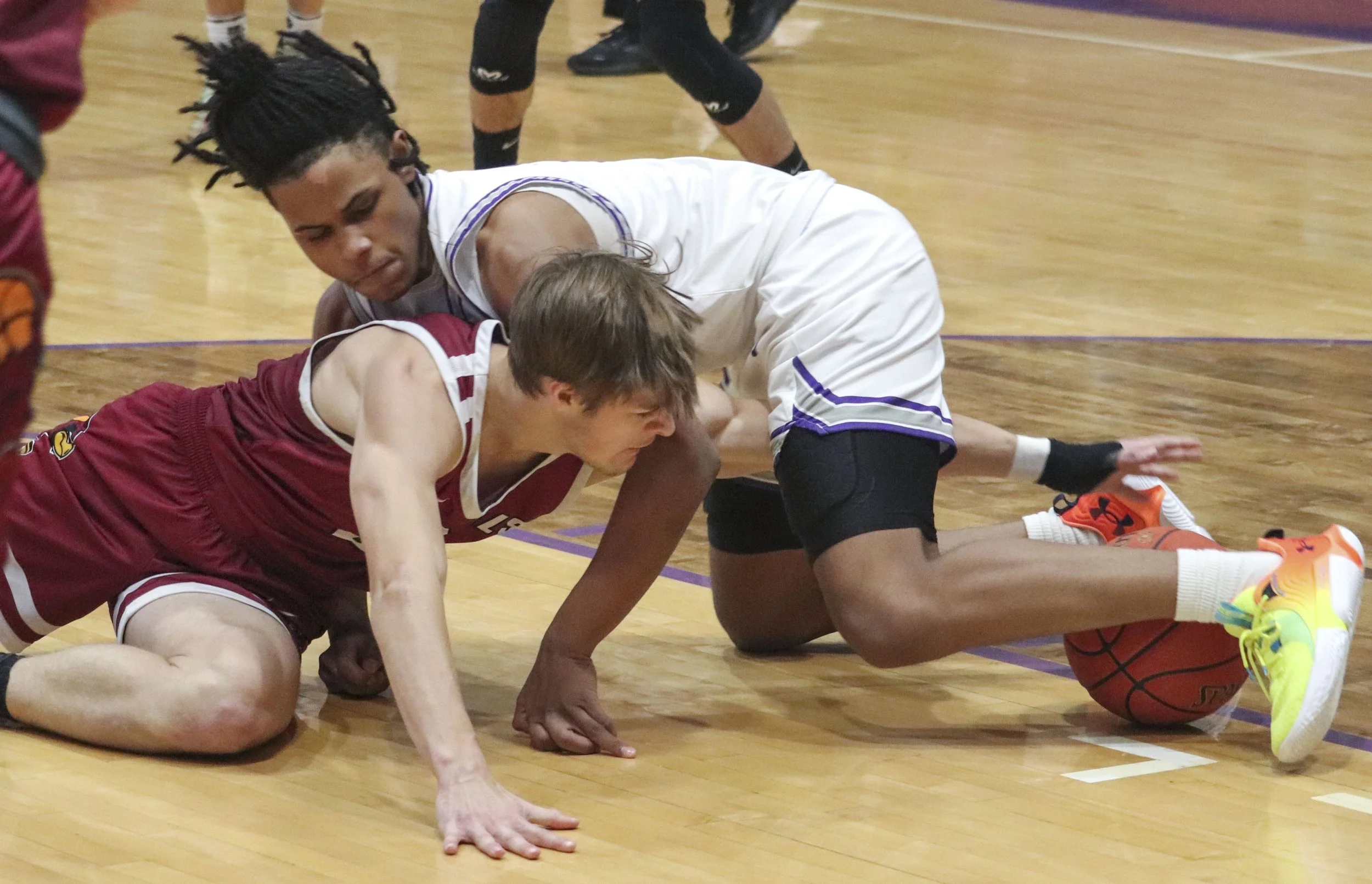 Zahir loose ball_1.jpg