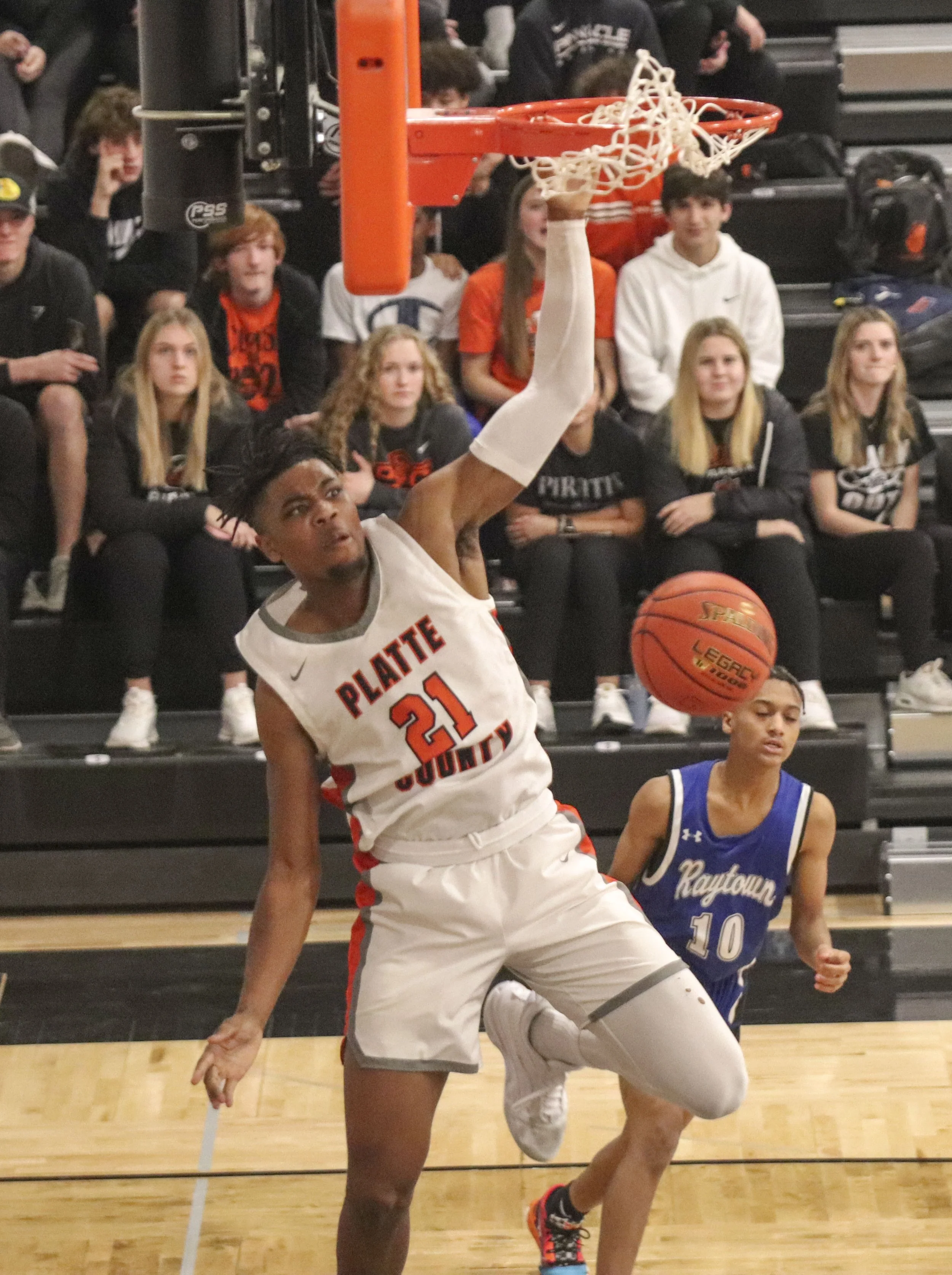 chandavian bradley dunk_4.jpg