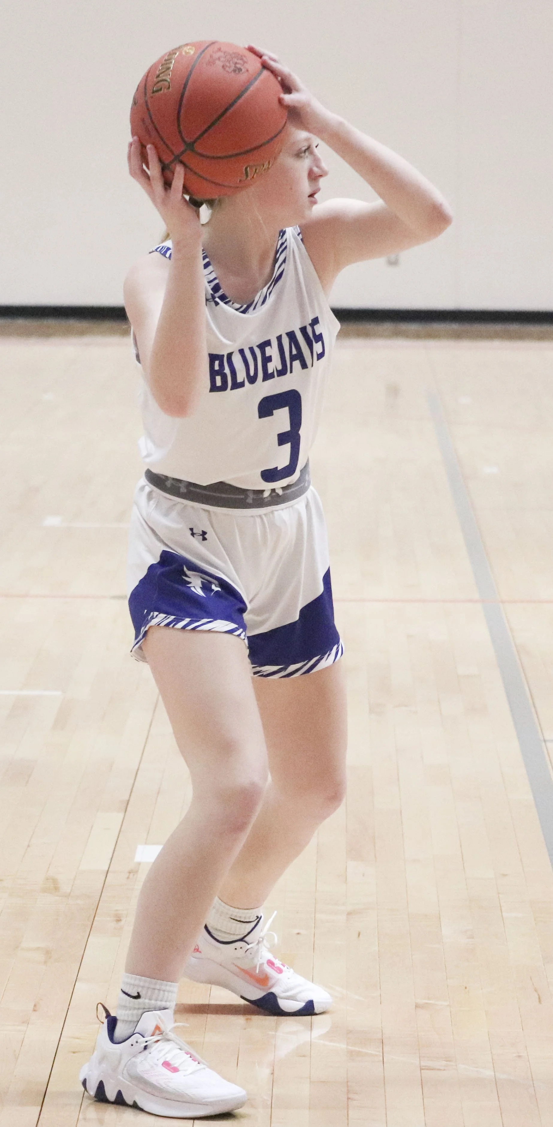 avery holmes.jpg