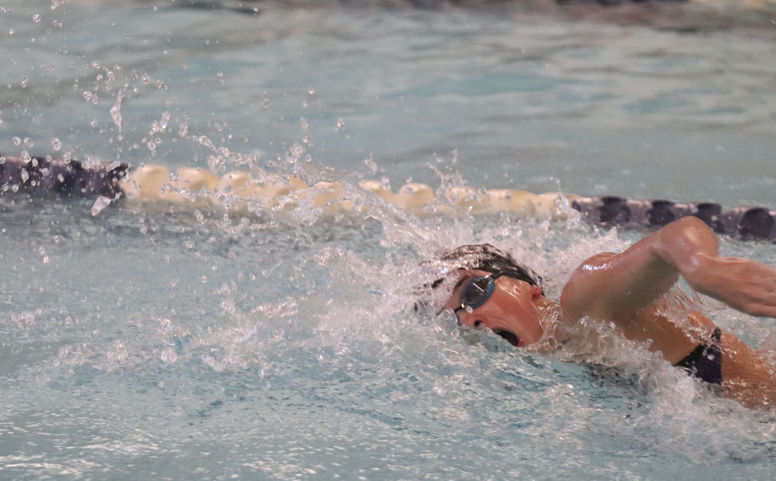 200 MEDLEY RELAY - PHS Charlotte Sander.jpg