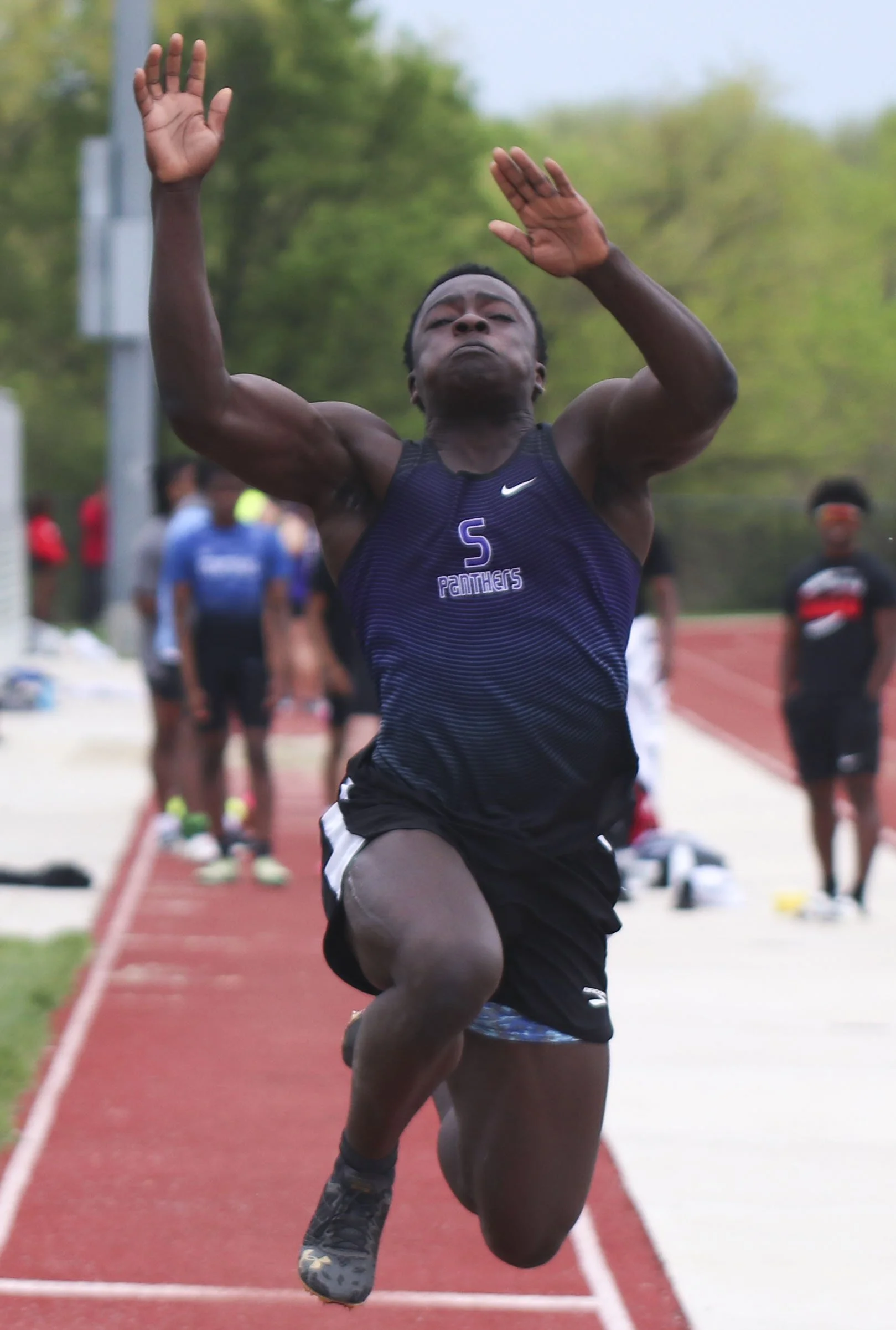 PHS long jump_4.jpg