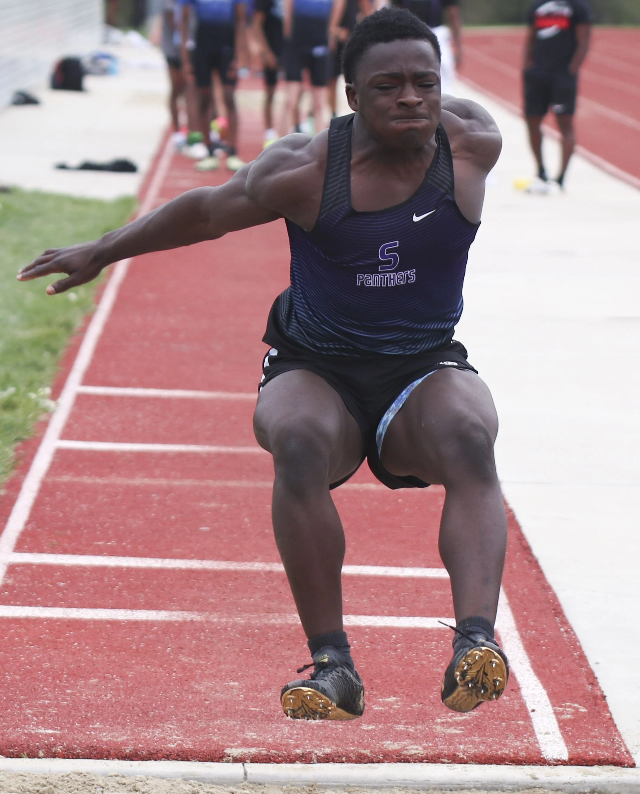 PHS long jump_5.jpg