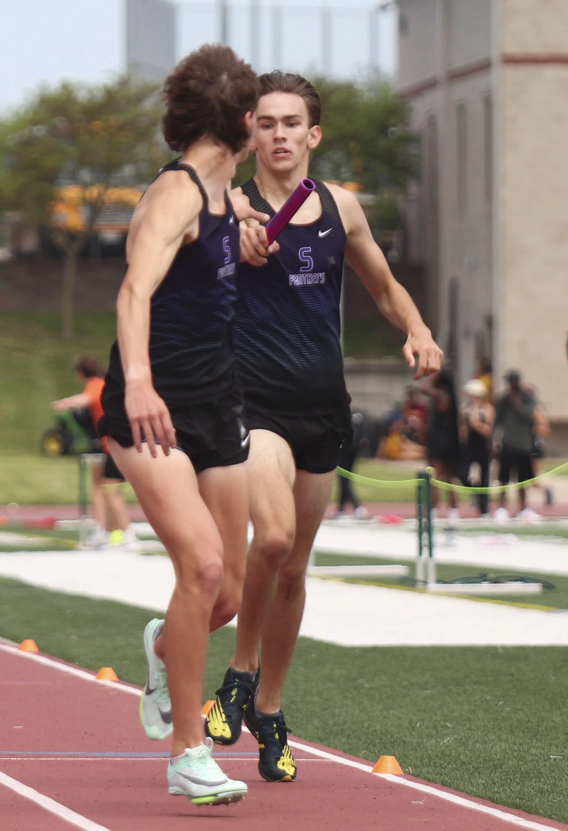 Boys 4x800 second leg to 3rd PHS.jpg