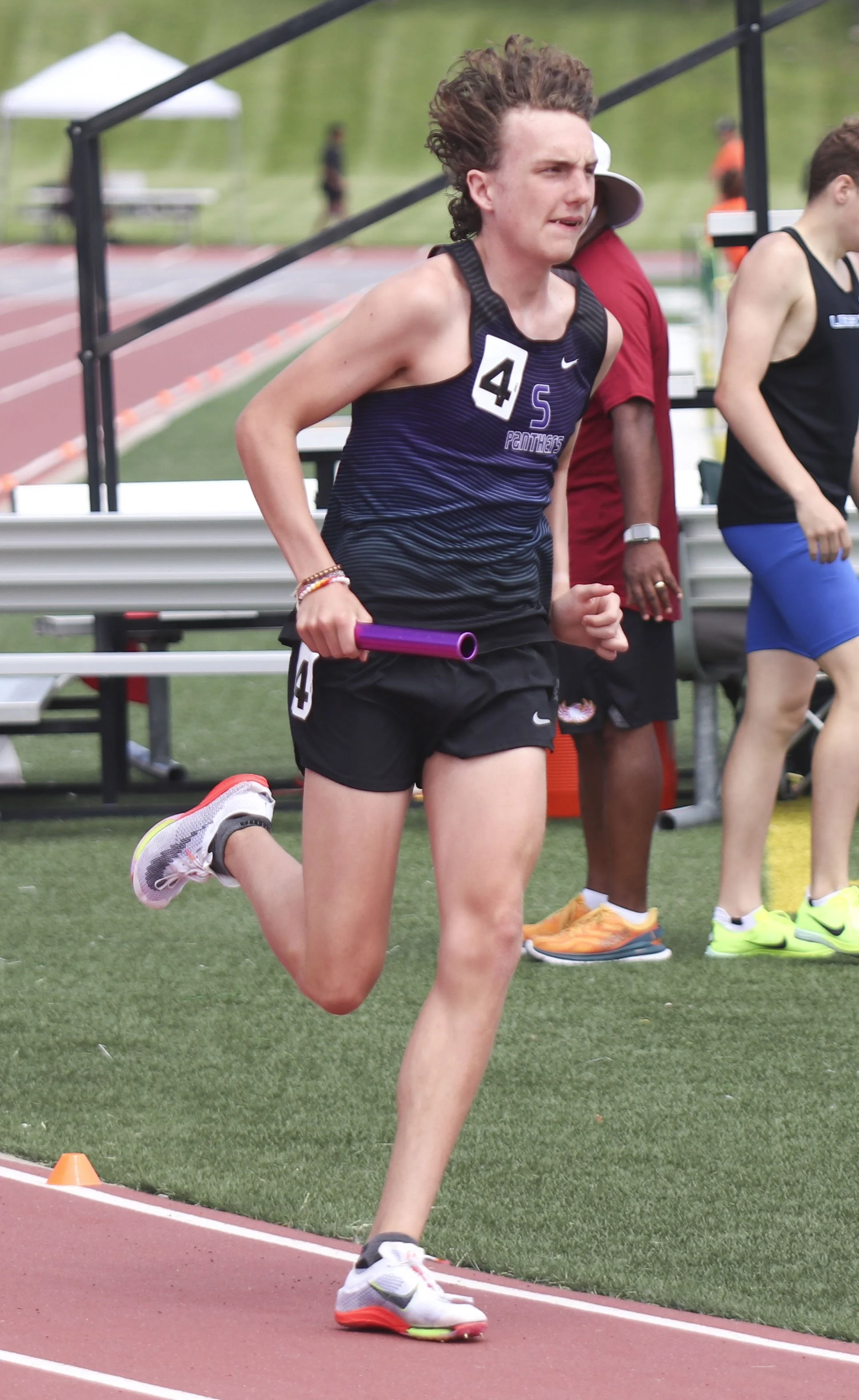 Boys 4x800 Thomas Garrett.jpg