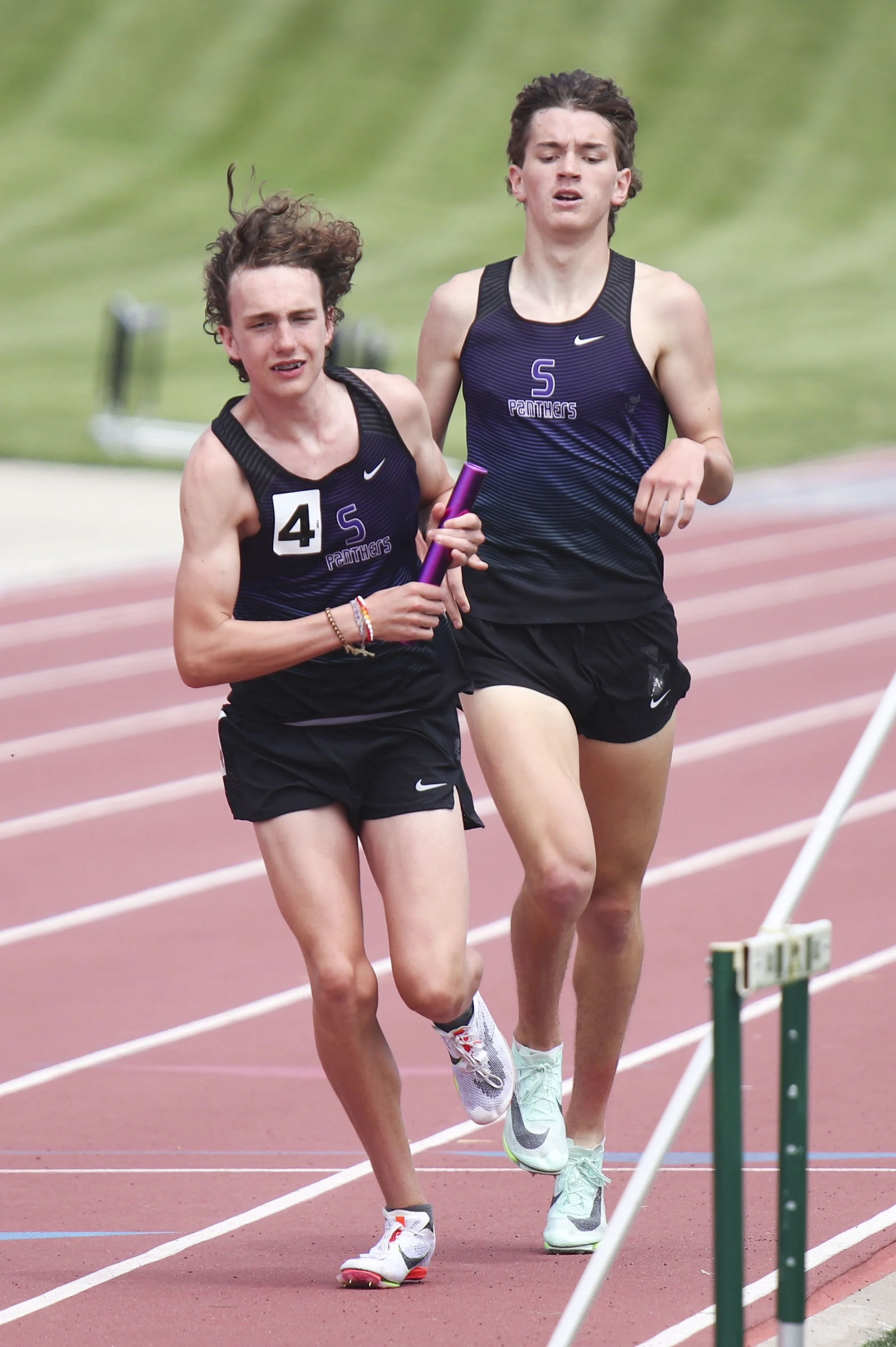 Boys 4x800b 3rd to 4th PHS.jpg