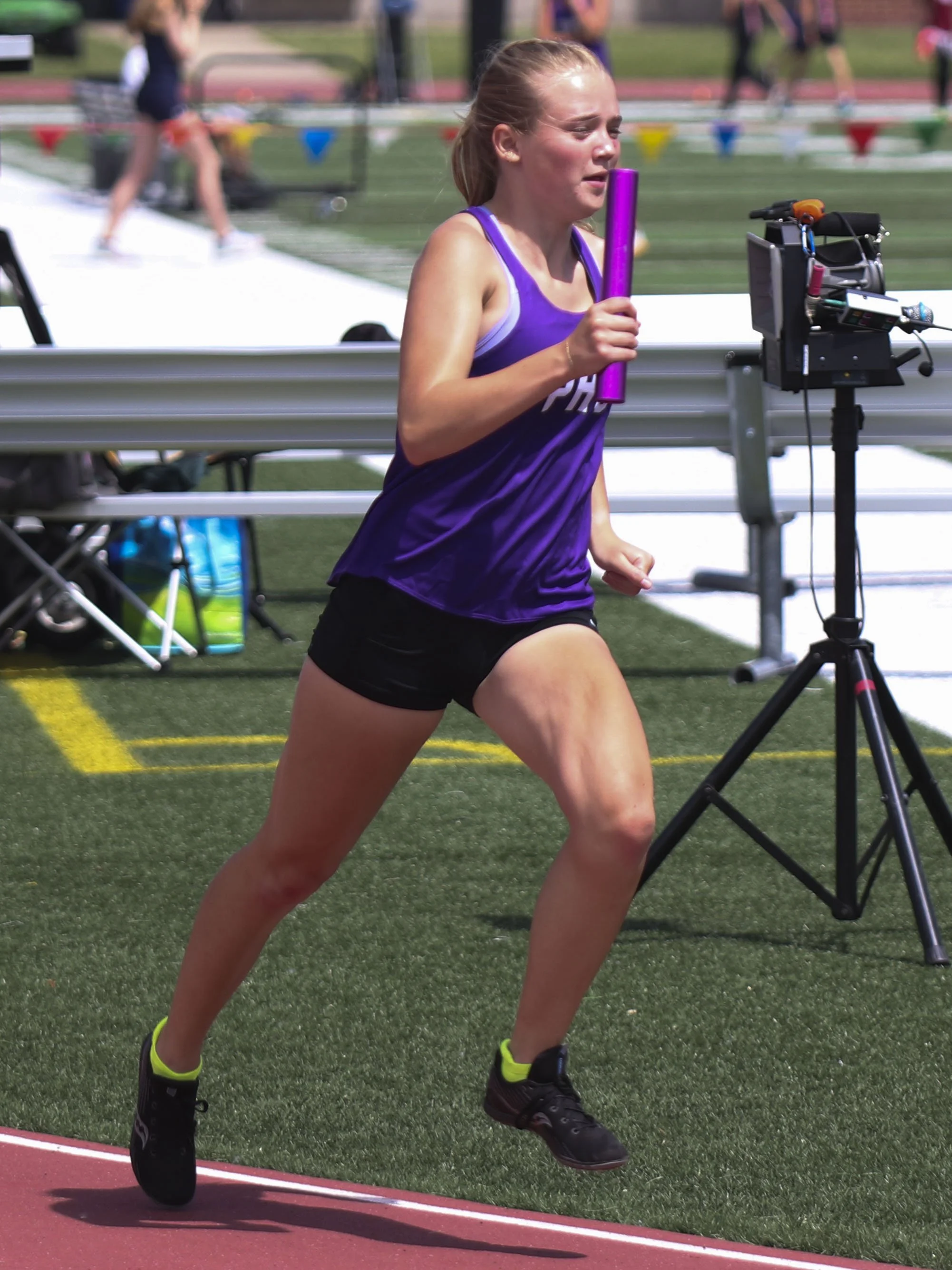 Girls 4x800 Ella Conklin.jpg