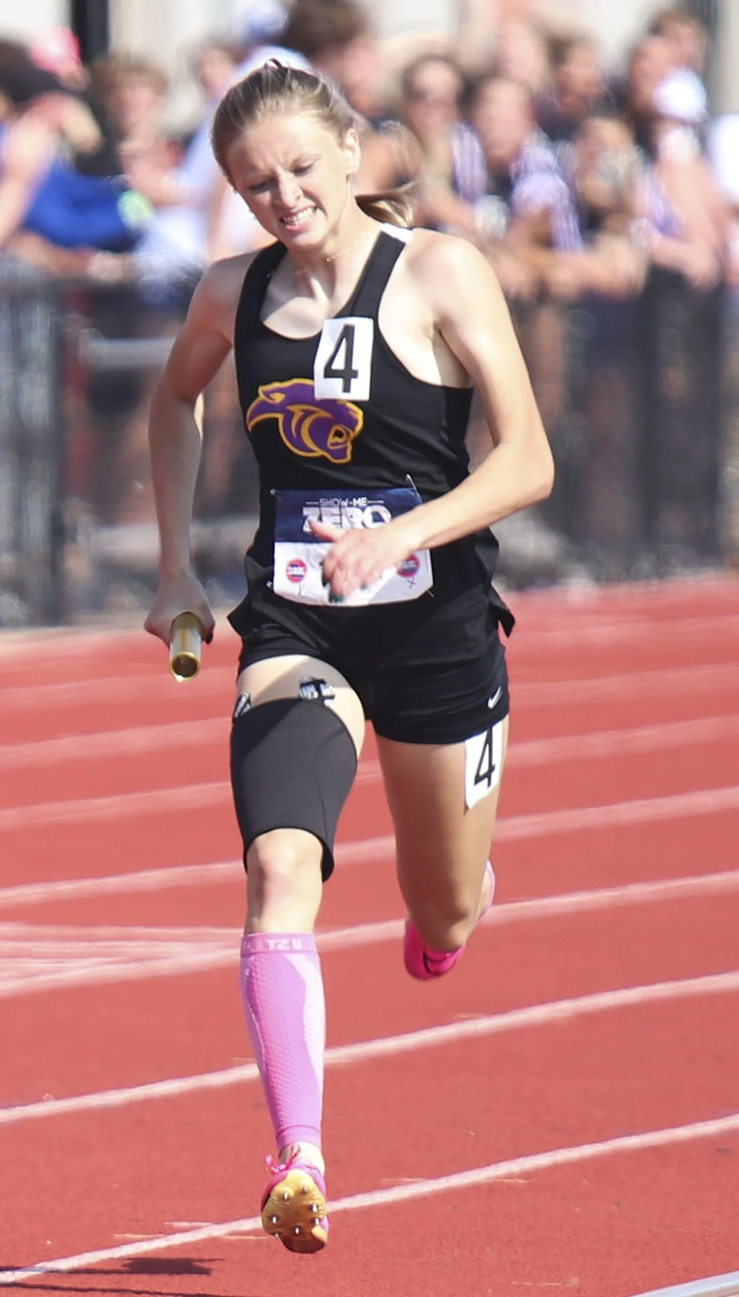 4x400  Rogers finish.jpg